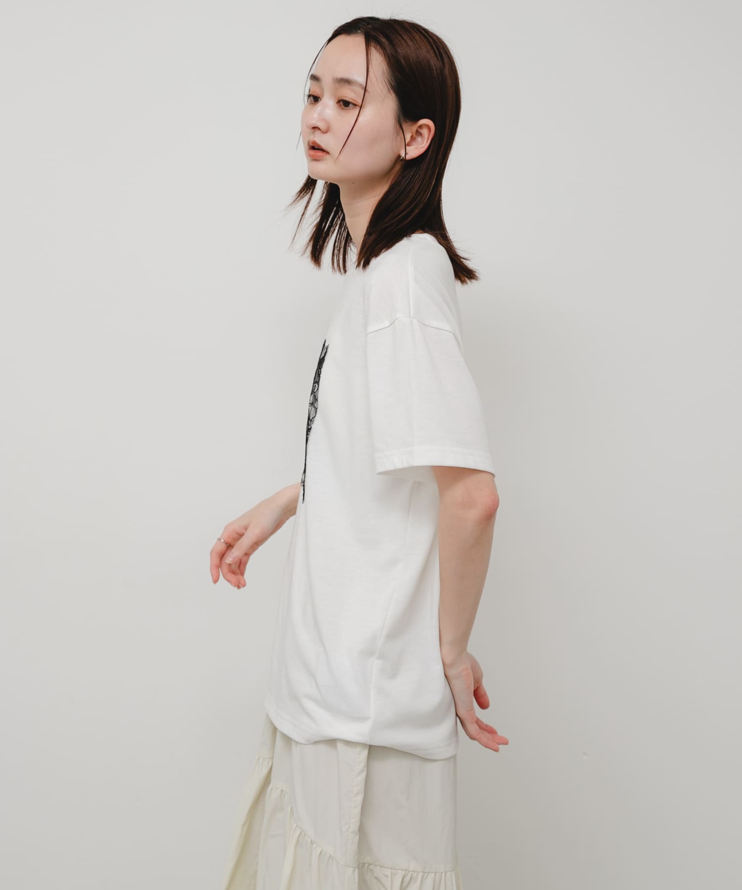 OFF WHITE