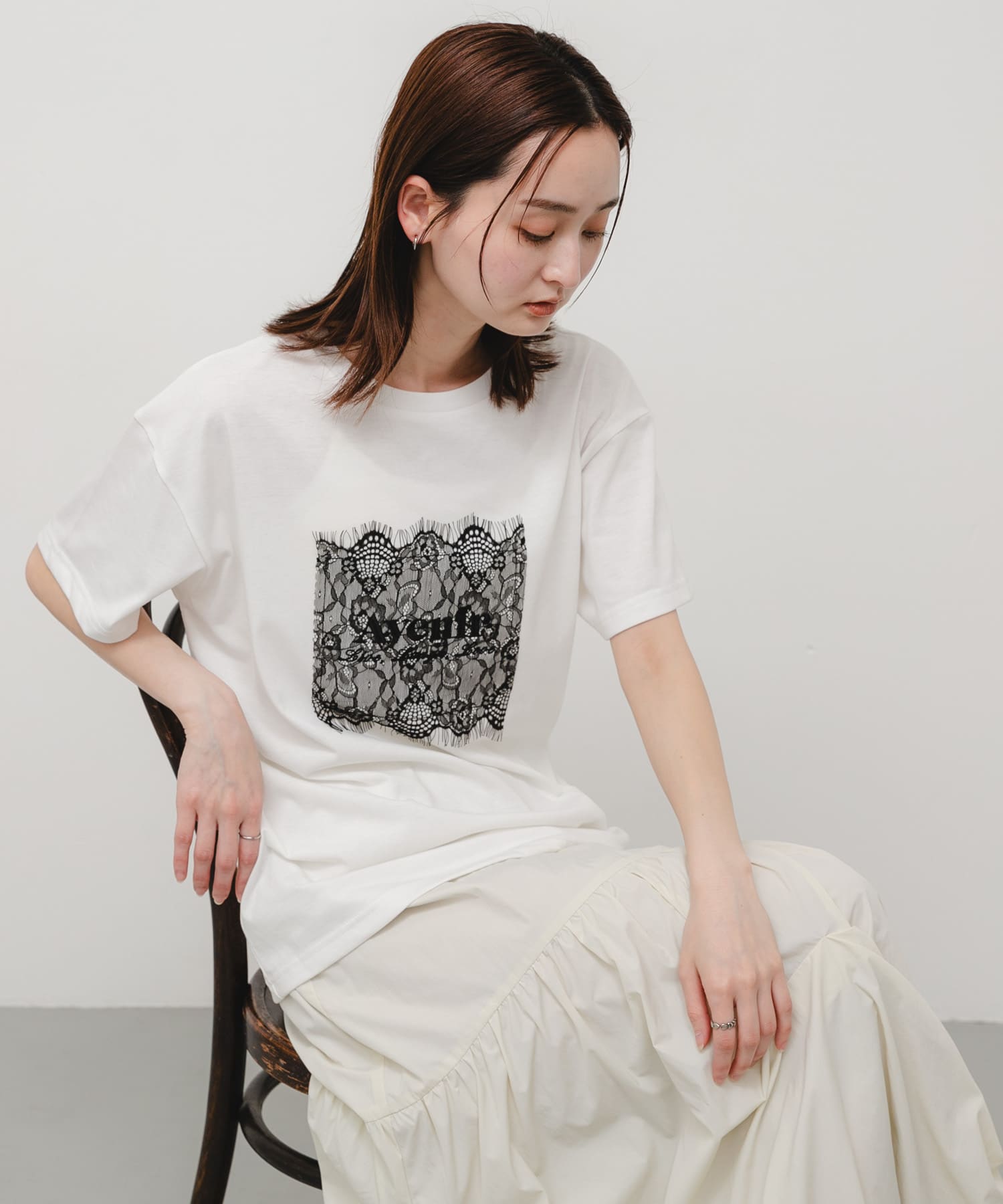 OFF WHITE