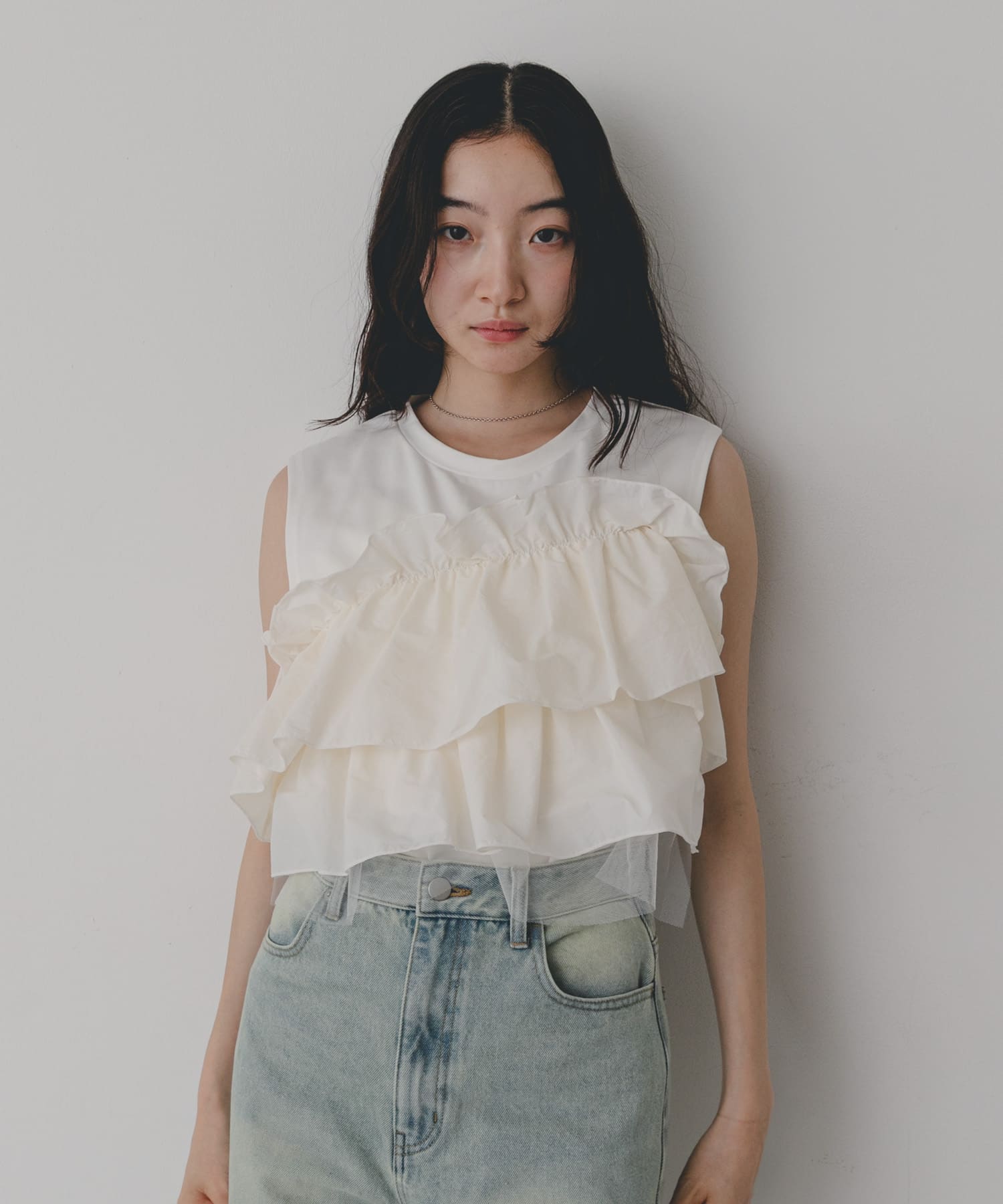 OFF WHITE