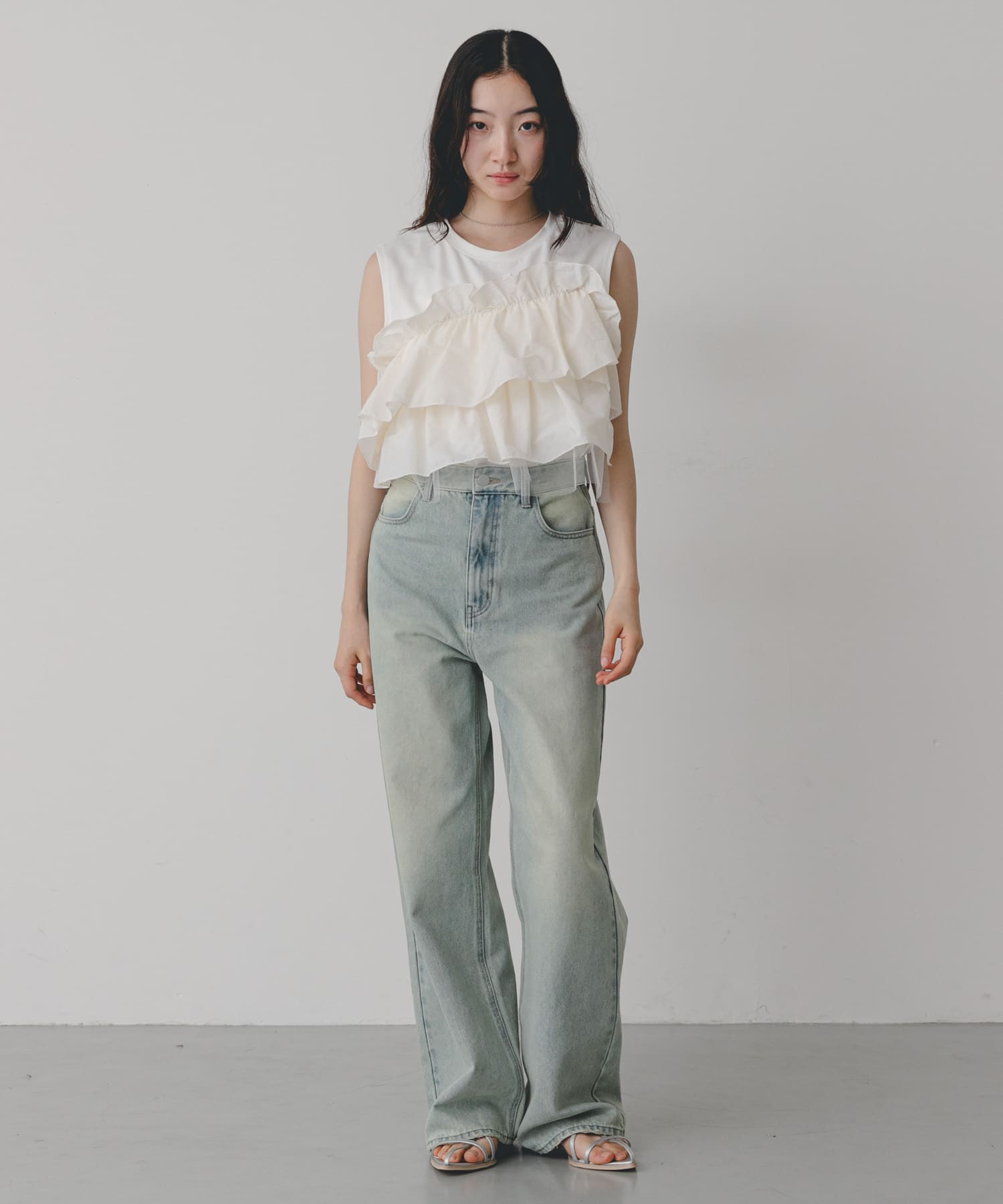 OFF WHITE