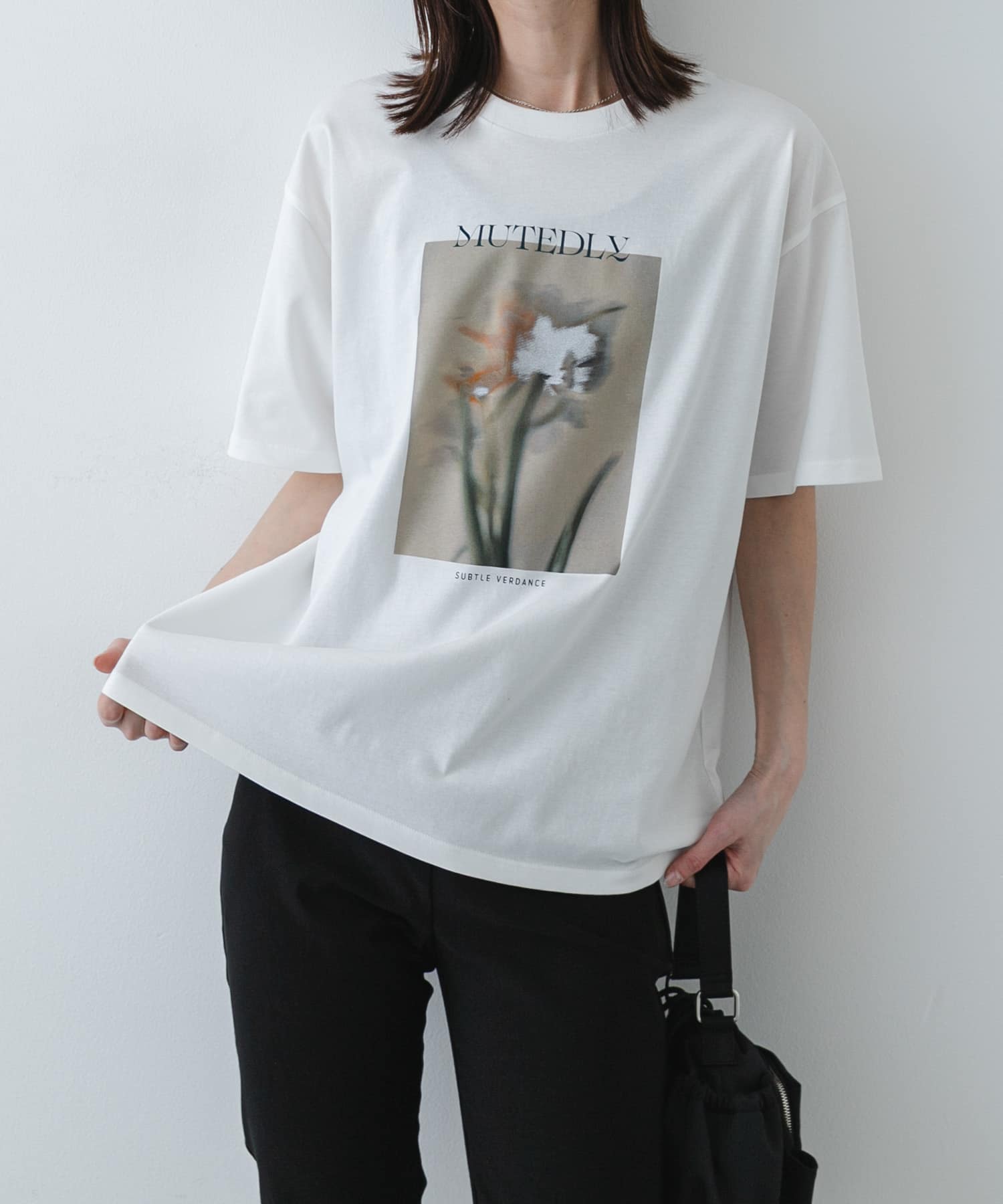 グラフィックTシャツ(半袖)