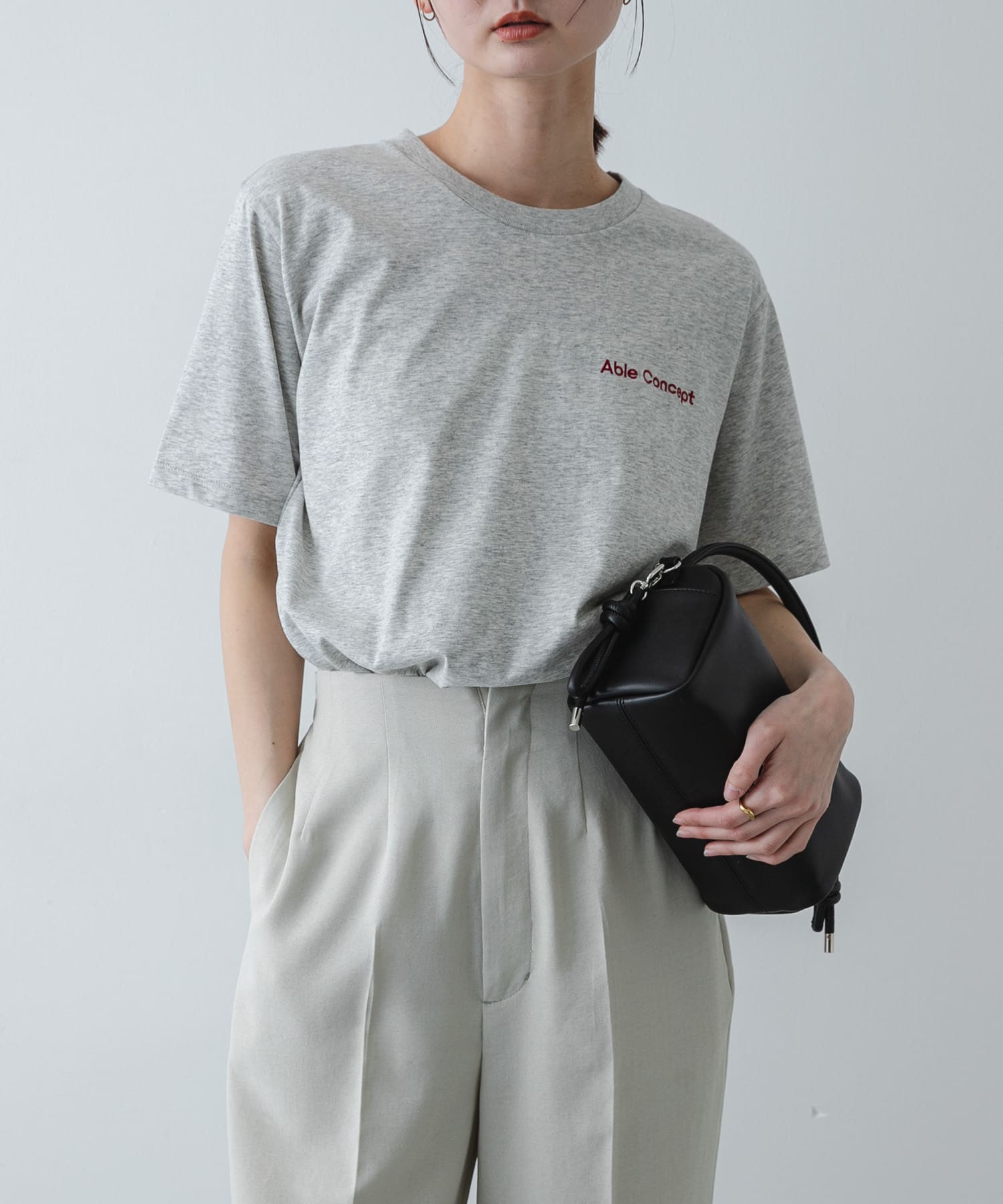 グラフィックTシャツ(半袖)