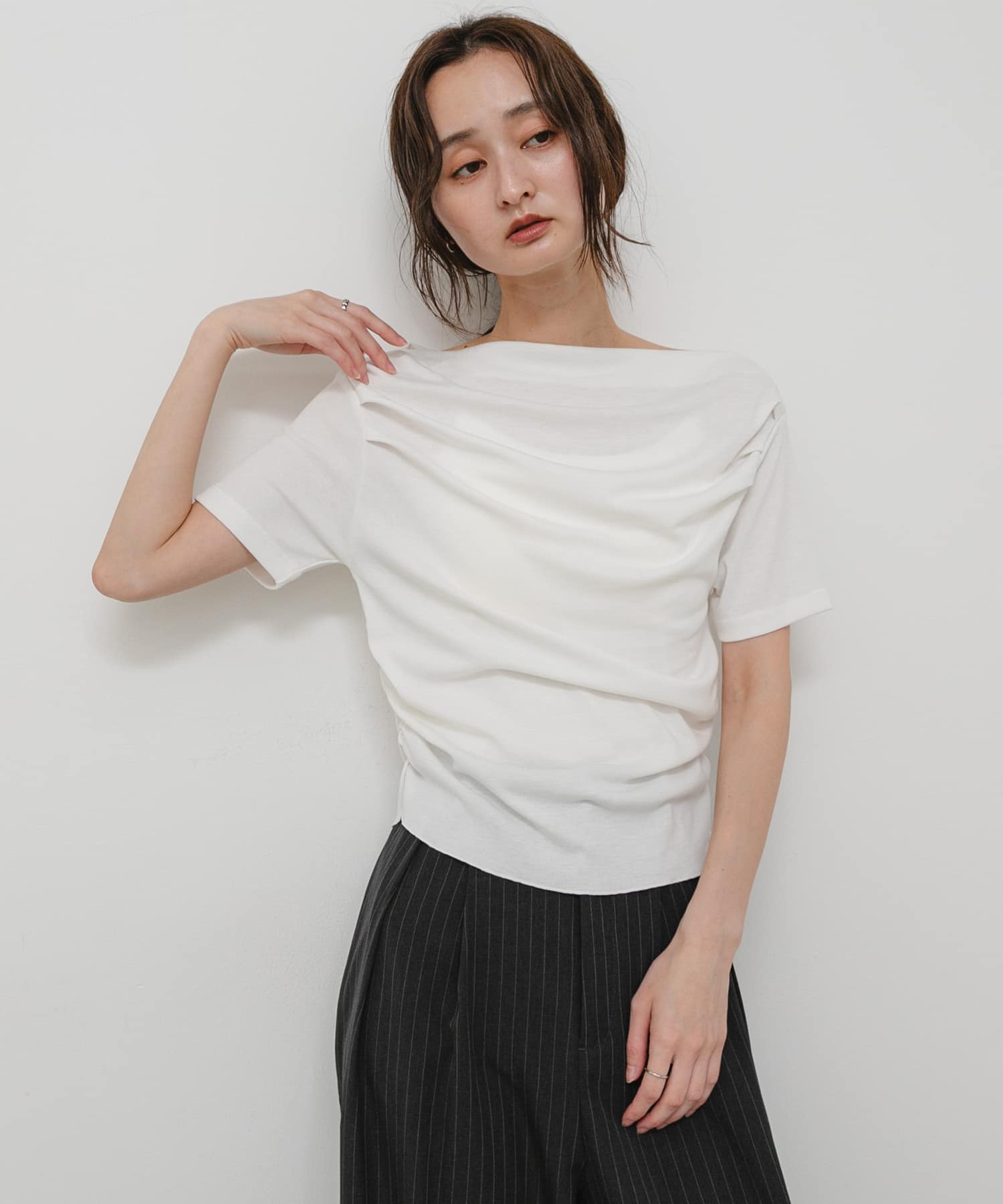 OFF WHITE