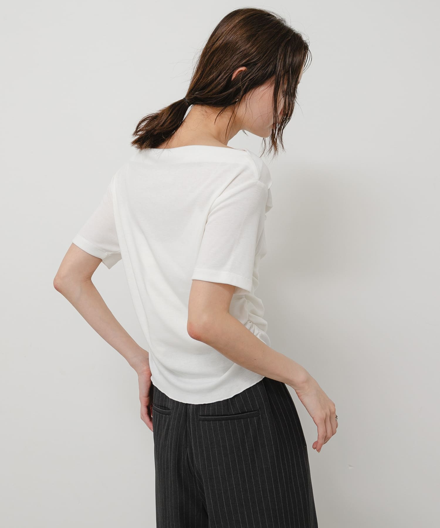 OFF WHITE