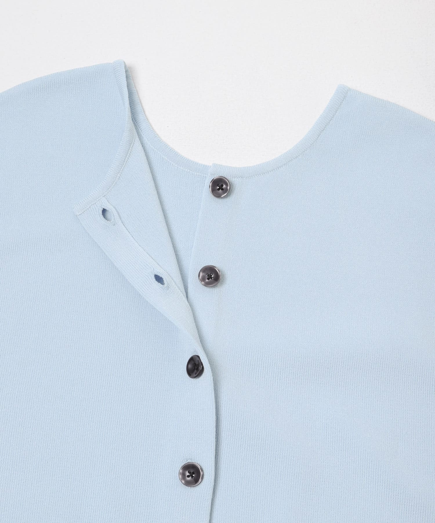 『洗濯可』シェイプラインセーター L.BLUE One