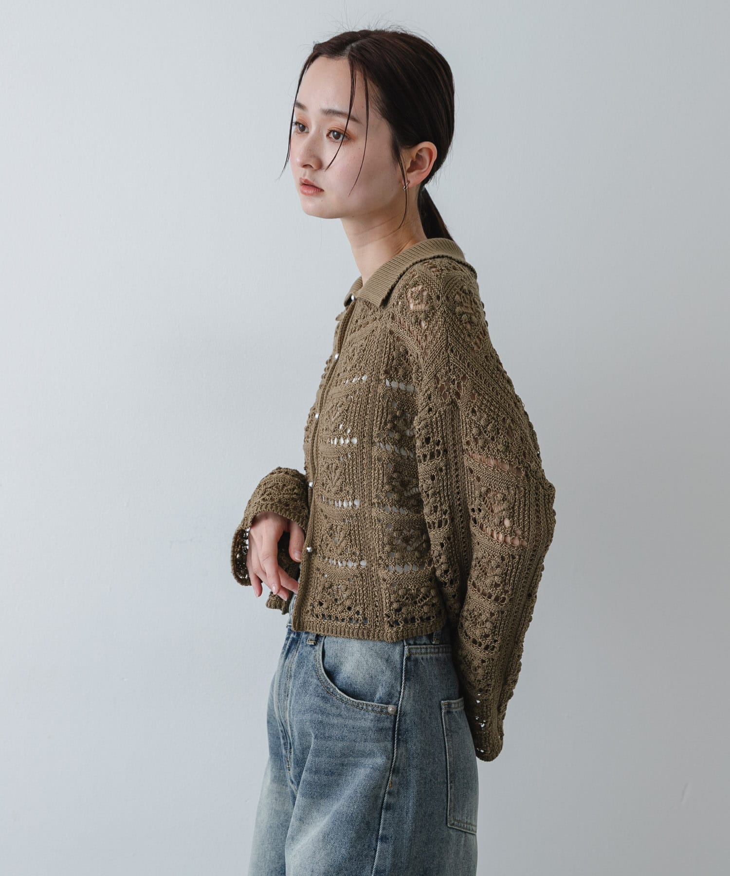KHAKI