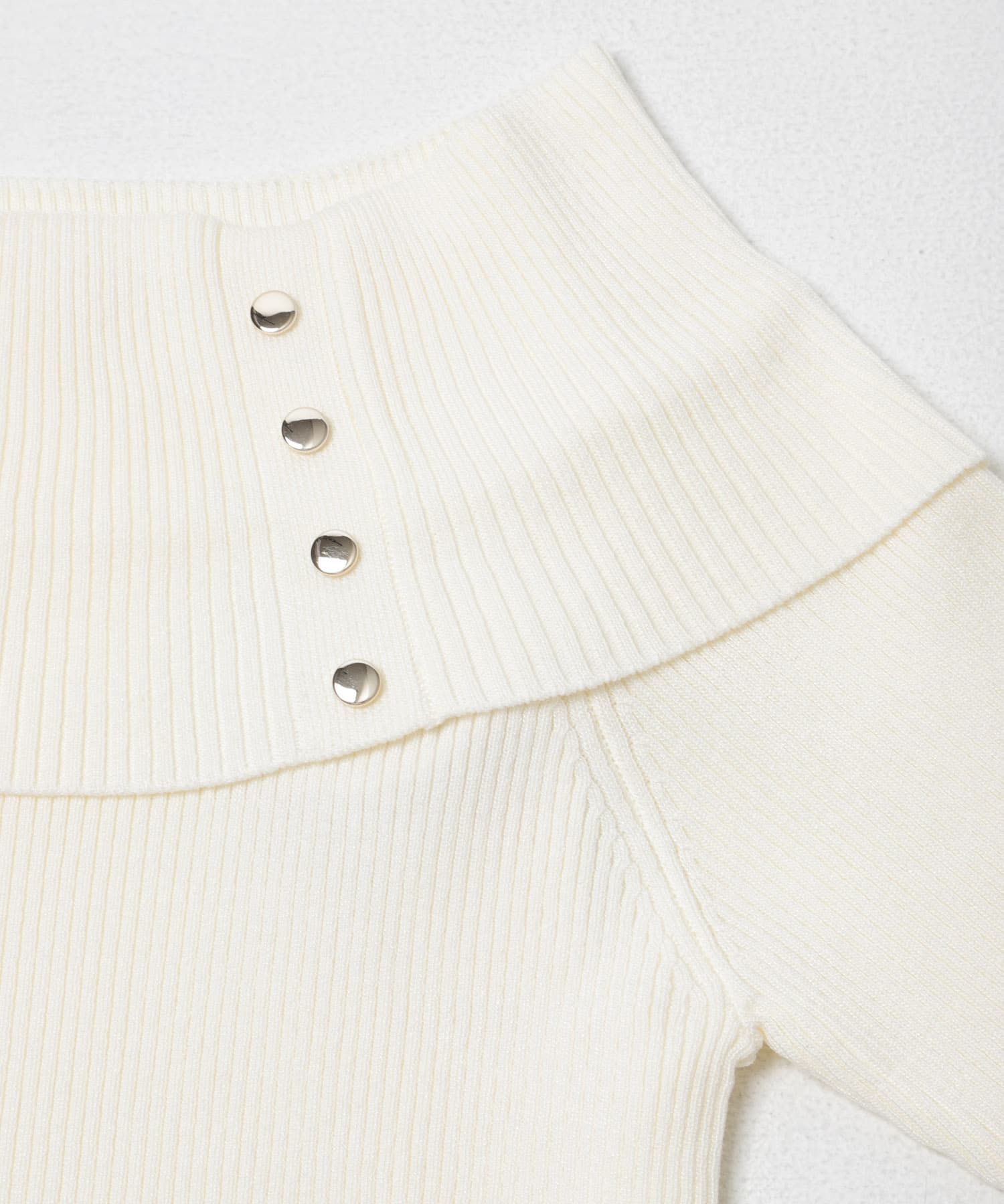 『洗濯可』メタルボタンオフショルリブセーター OFF WHITE One