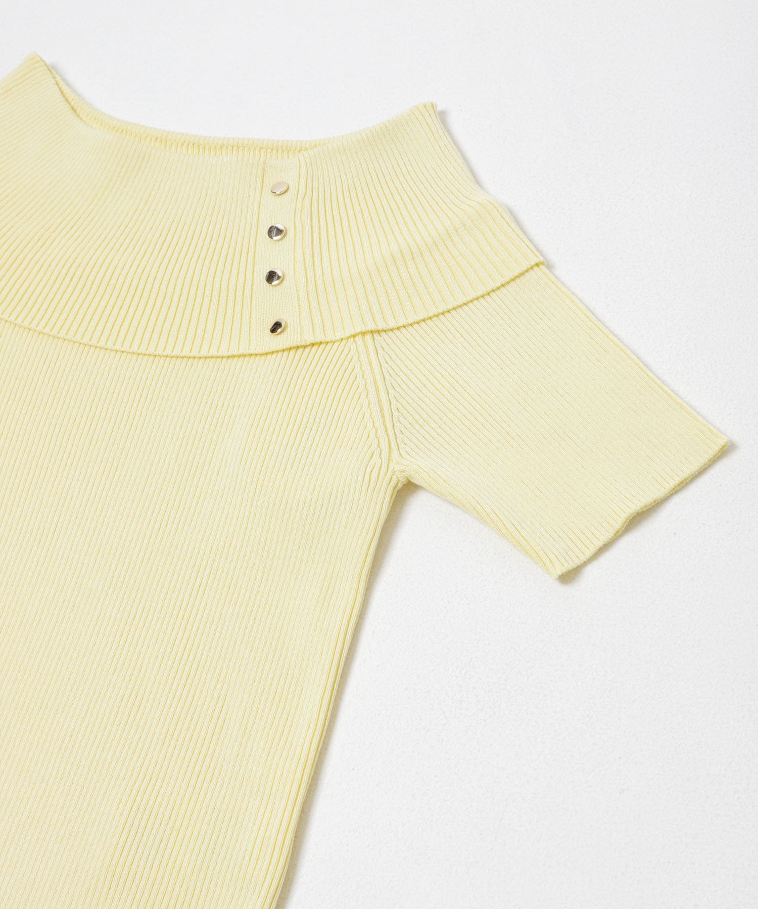 『洗濯可』メタルボタンオフショルリブセーター YELLOW One