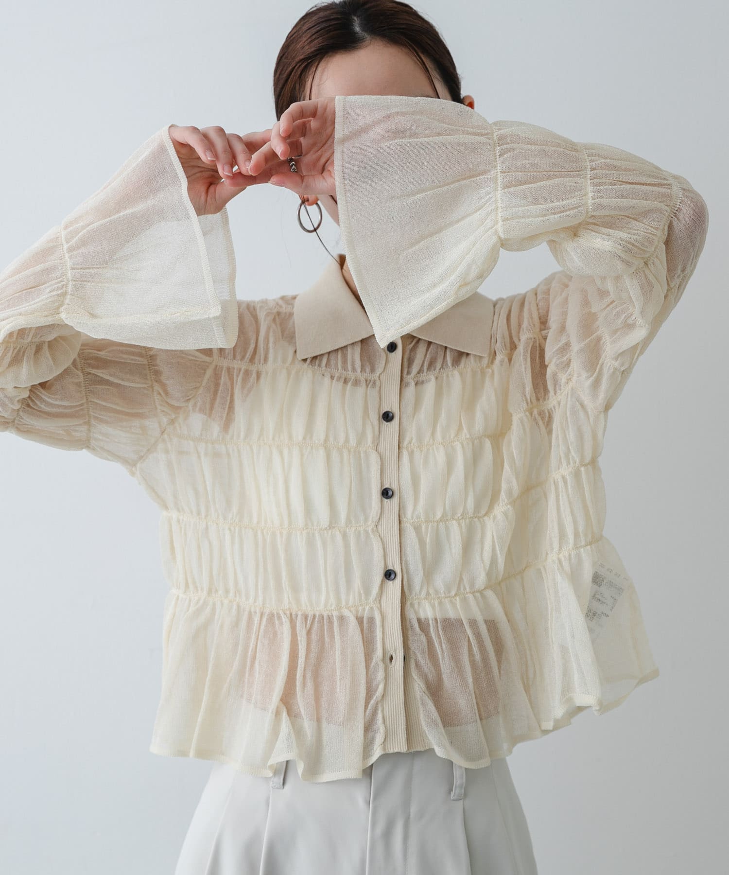 『洗濯可』シャーリングエリツキニットカーディガン