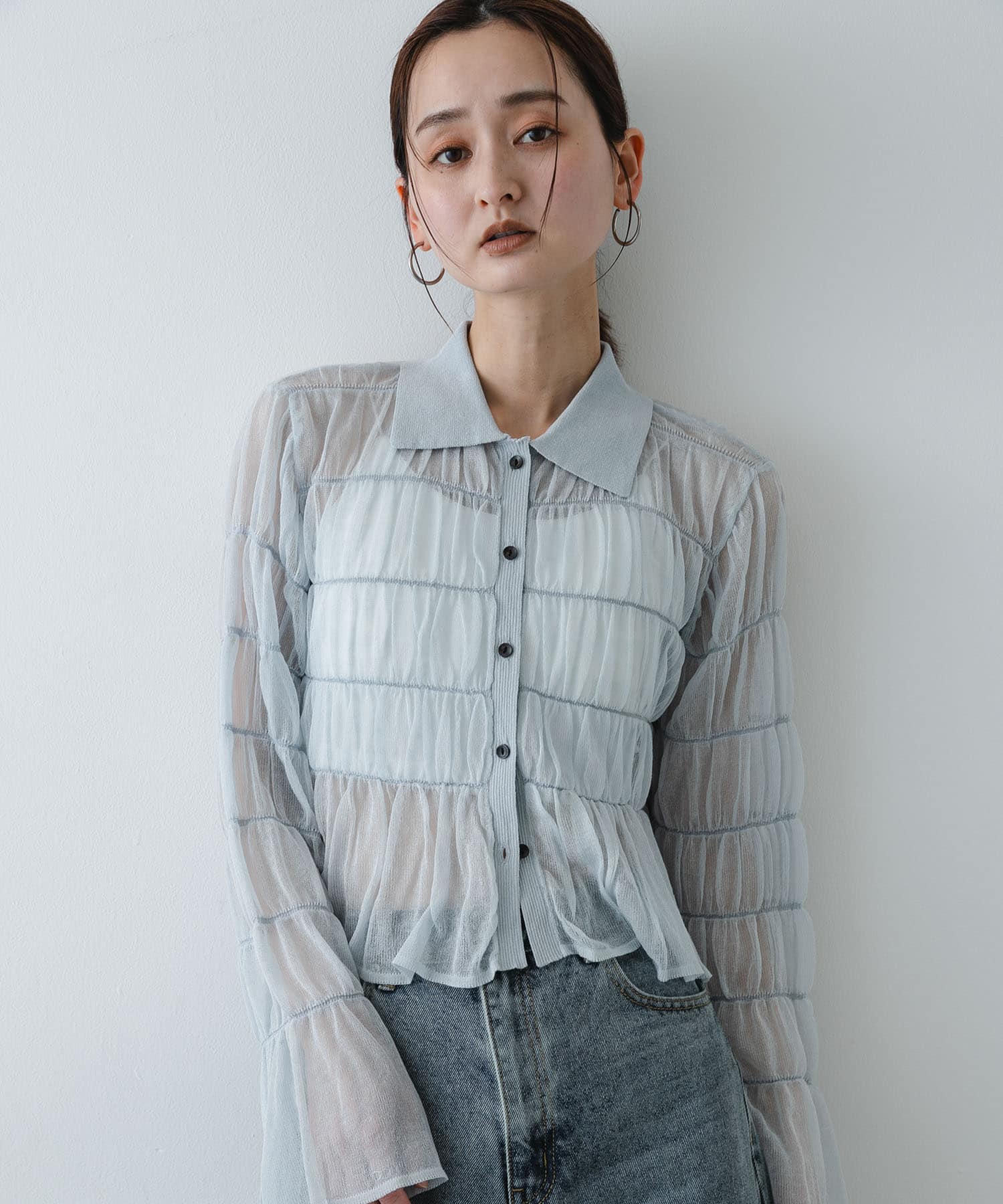 『洗濯可』シャーリングエリツキニットカーディガン