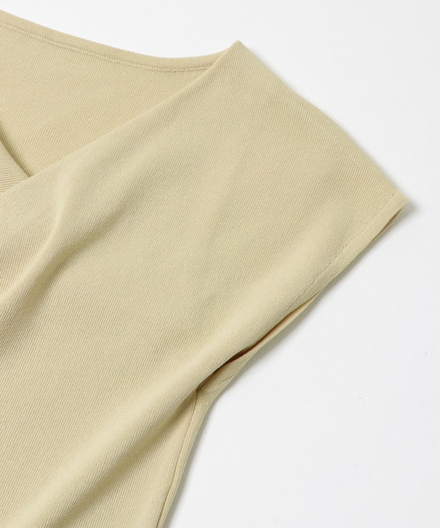 Y.BEIGE