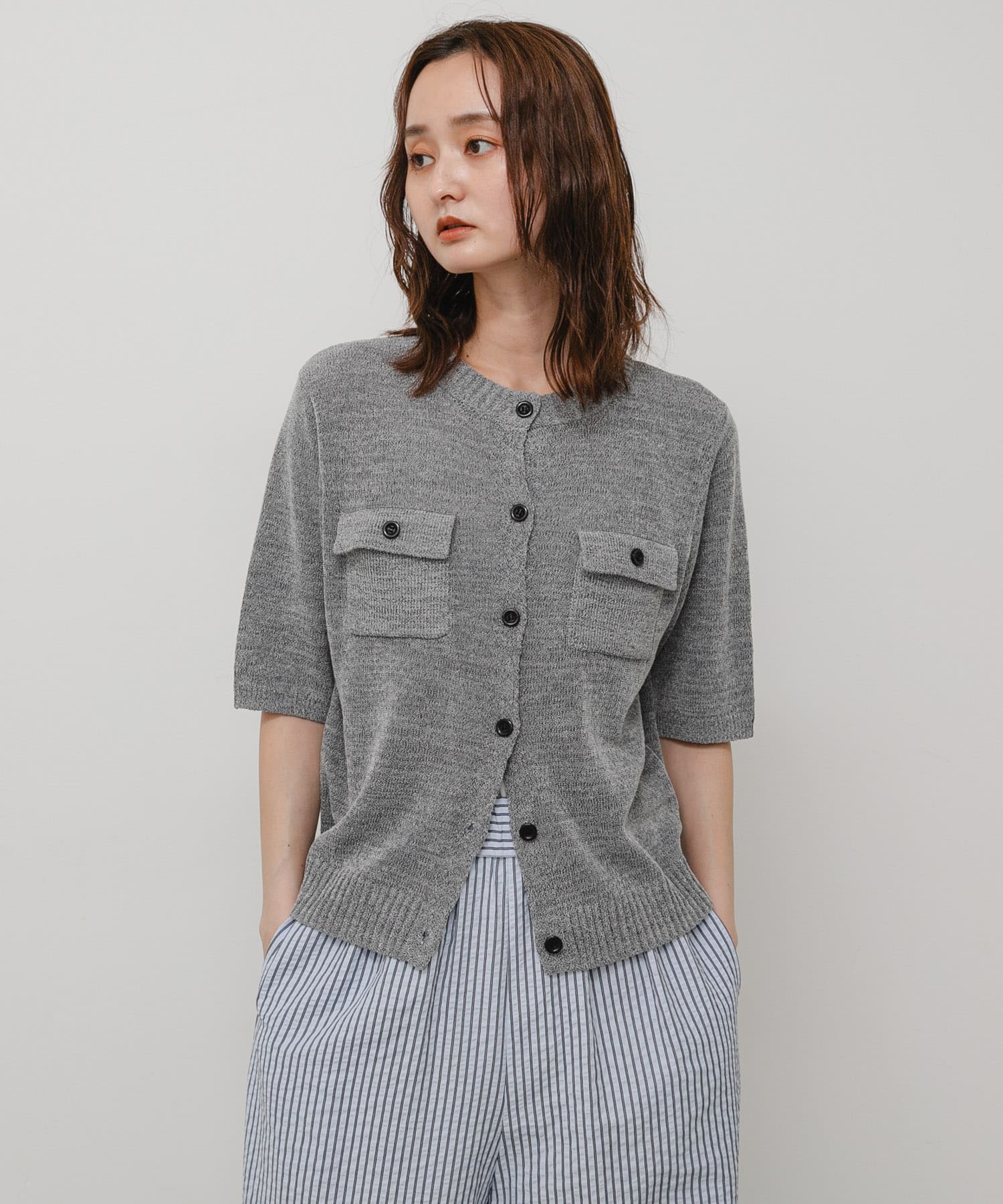 GRAY