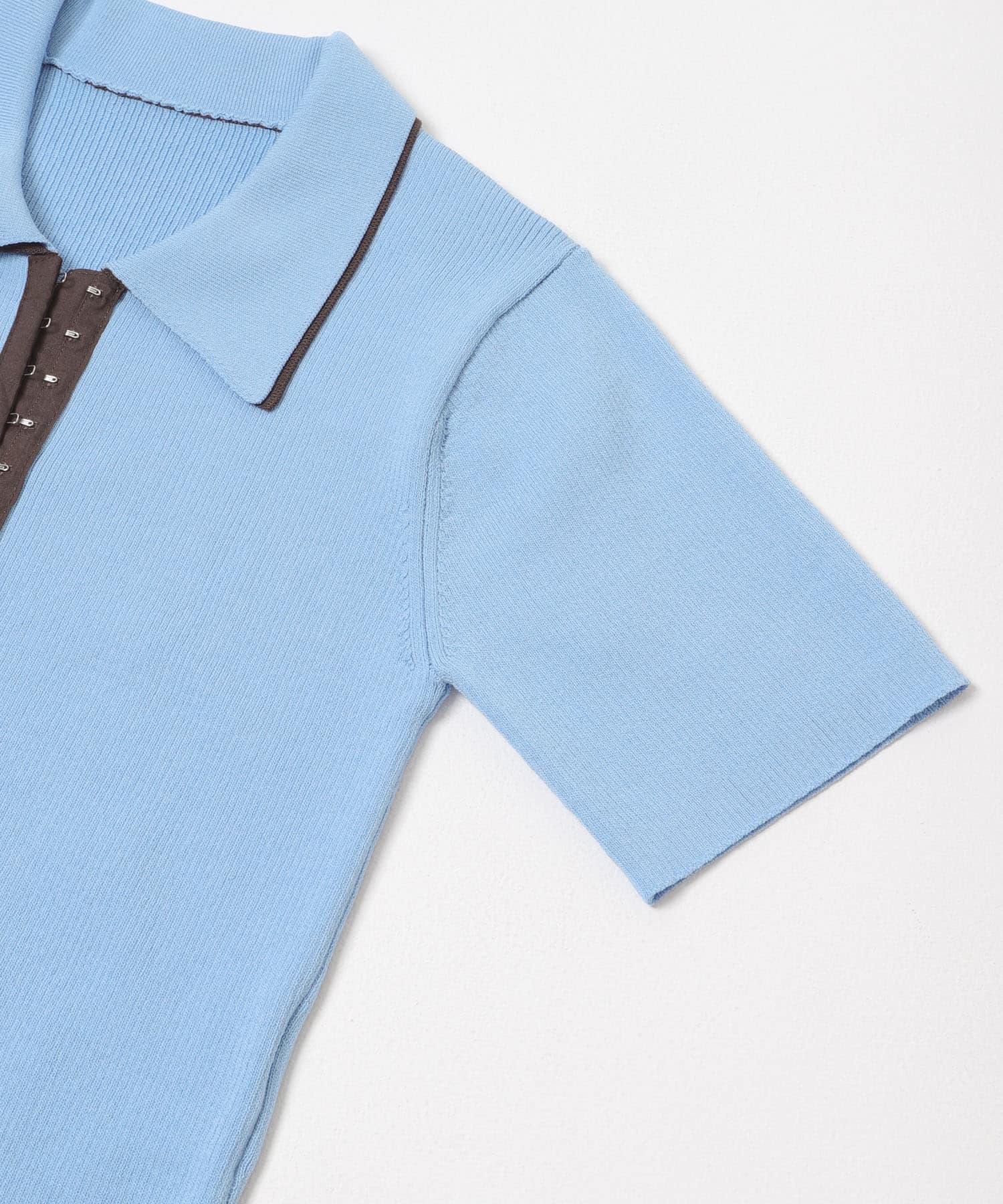 バイカラーエリツキホックニット BLUE One