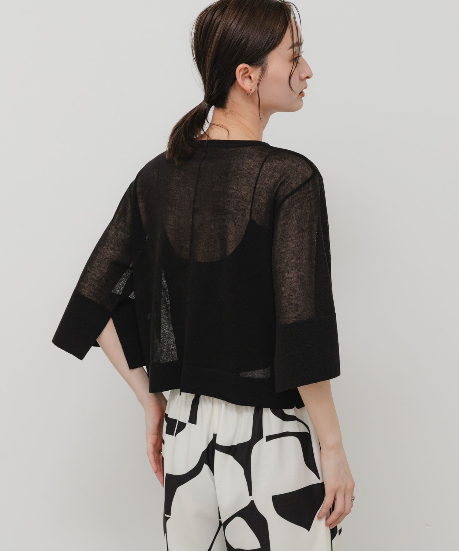 『洗濯可』UVケアワイドスリーブシアーニット BLACK One