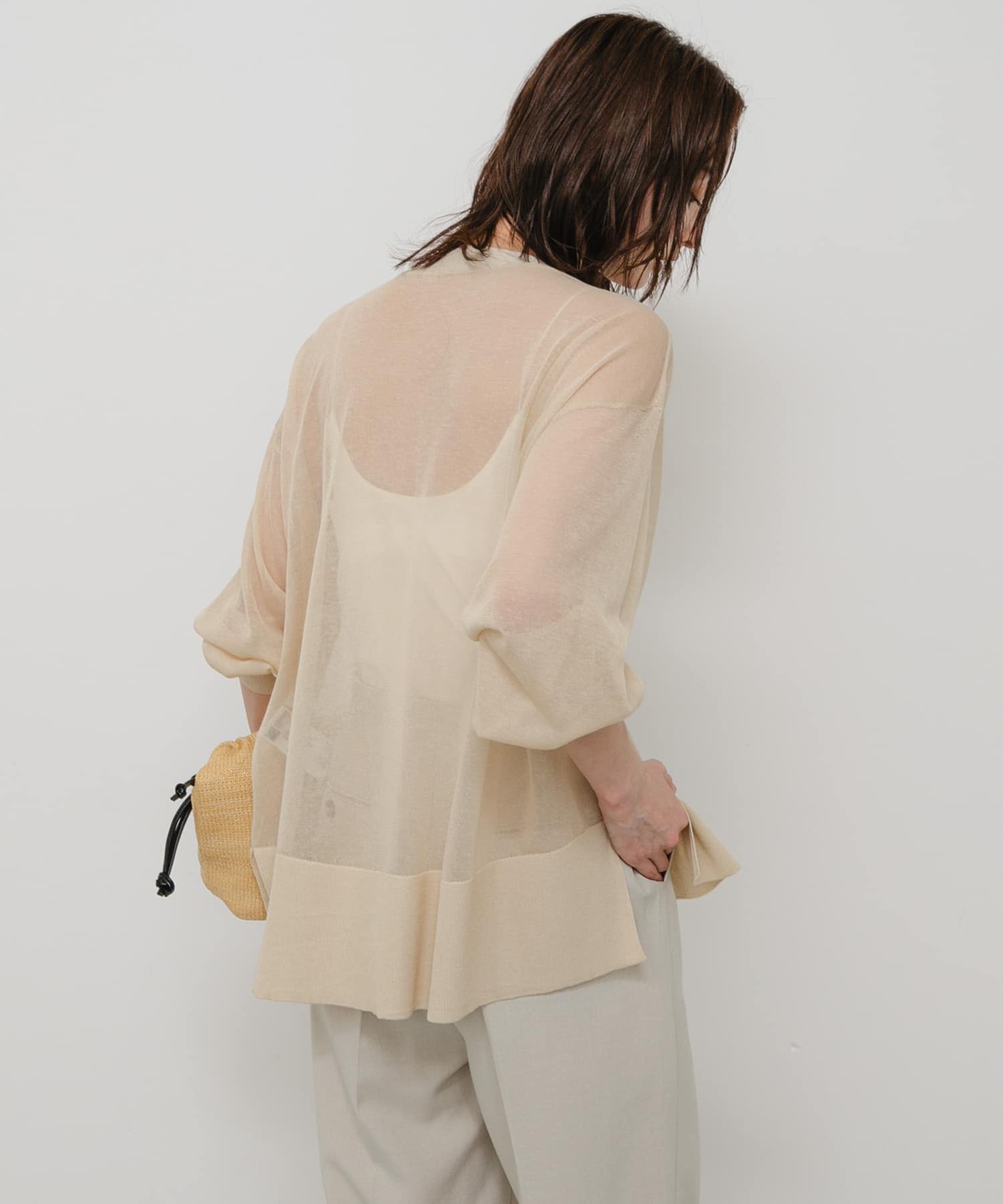 Y.BEIGE
