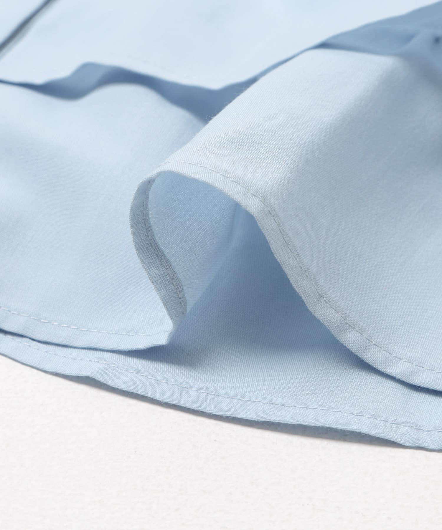 フリルペプラムブラウス L.BLUE One