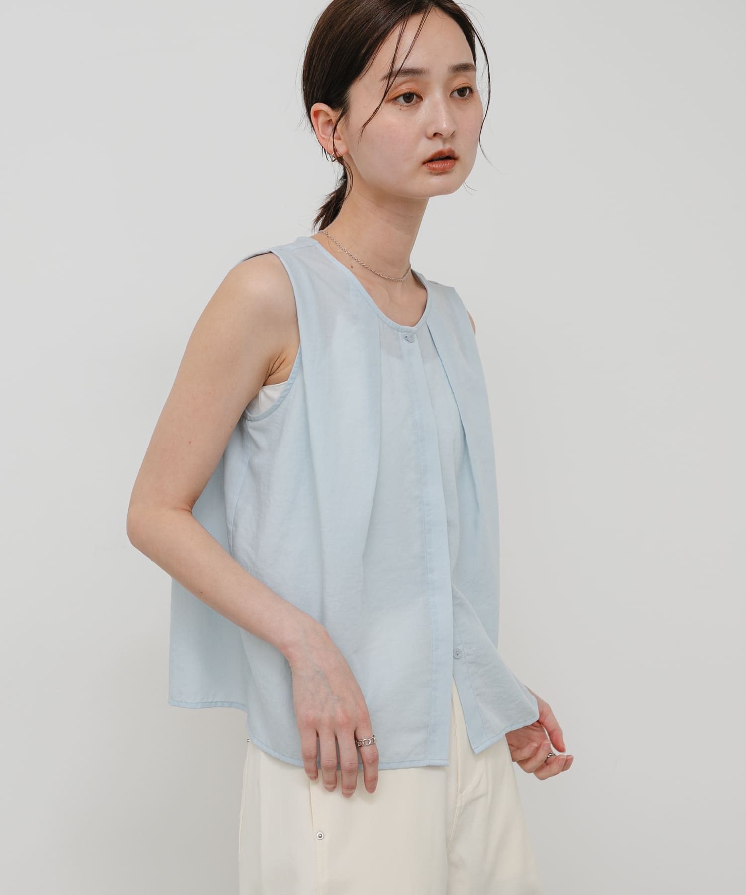 身長：169cm サイズ：one
