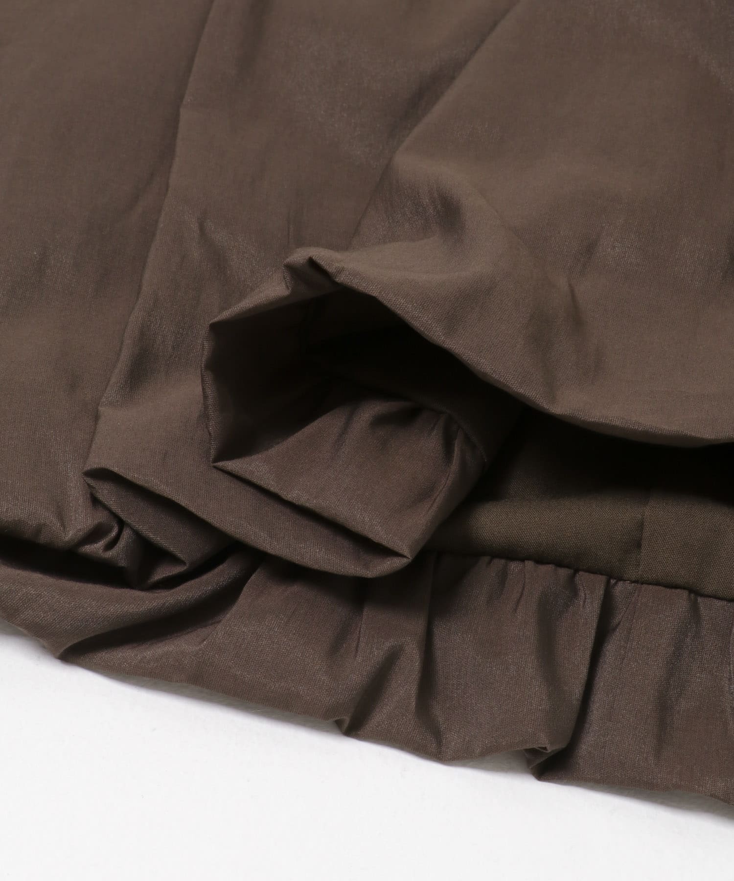 ショルダータックバルーンブラウス BROWN One