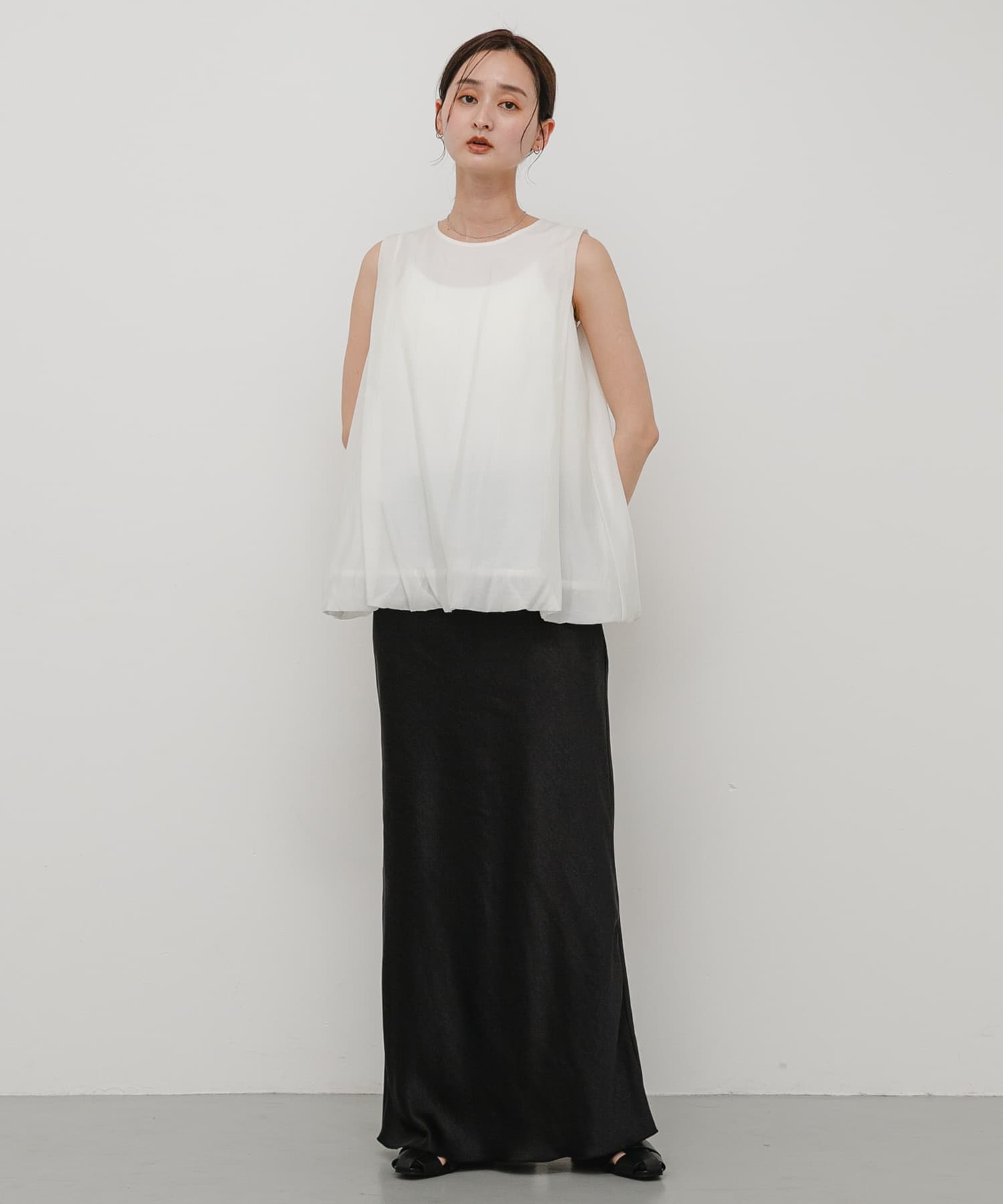 OFF WHITE