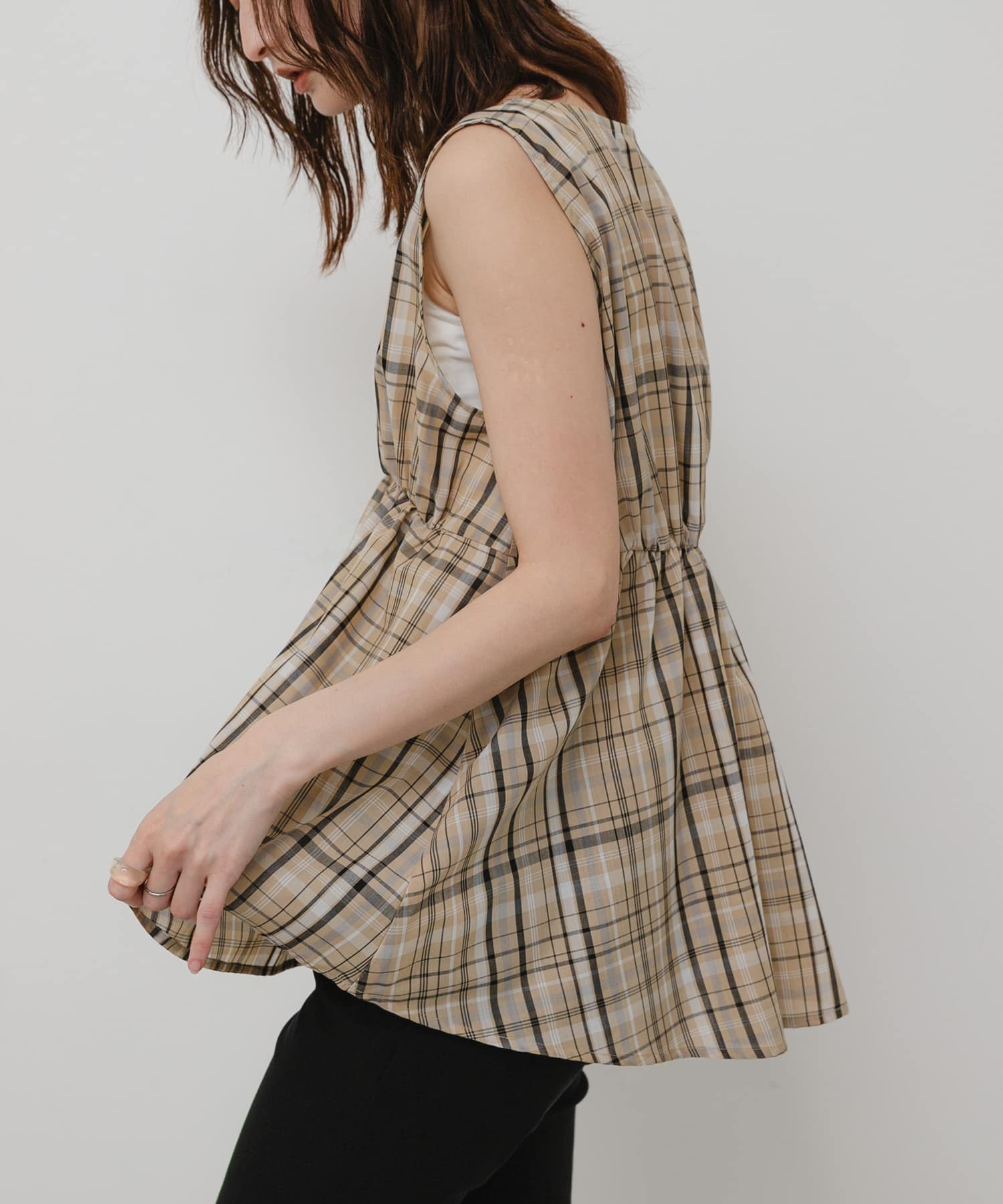 身長：169cm サイズ：one