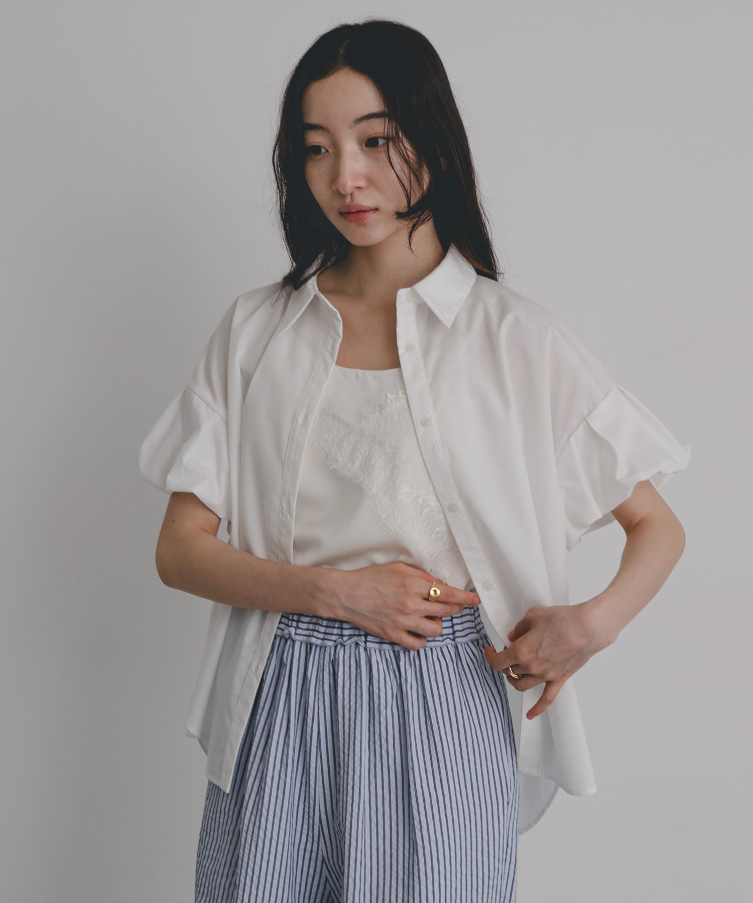 OFF WHITE