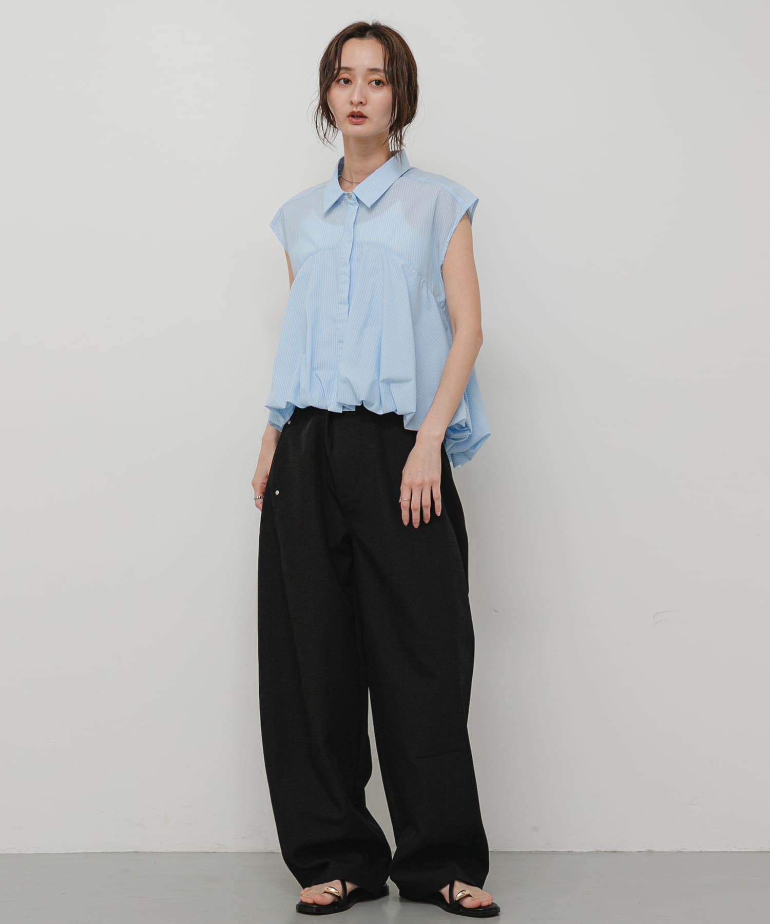 BLU×WHT