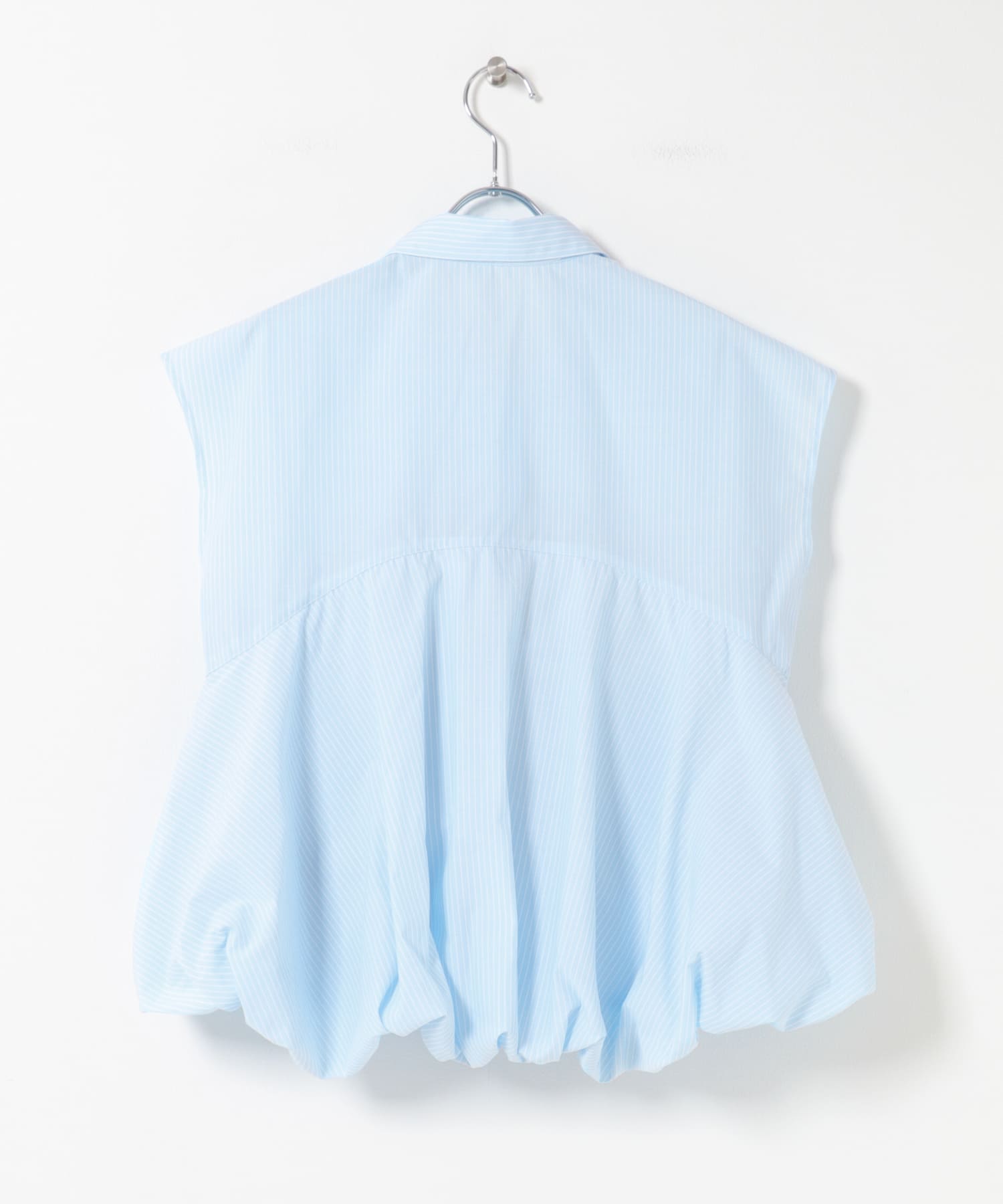 BLU×WHT