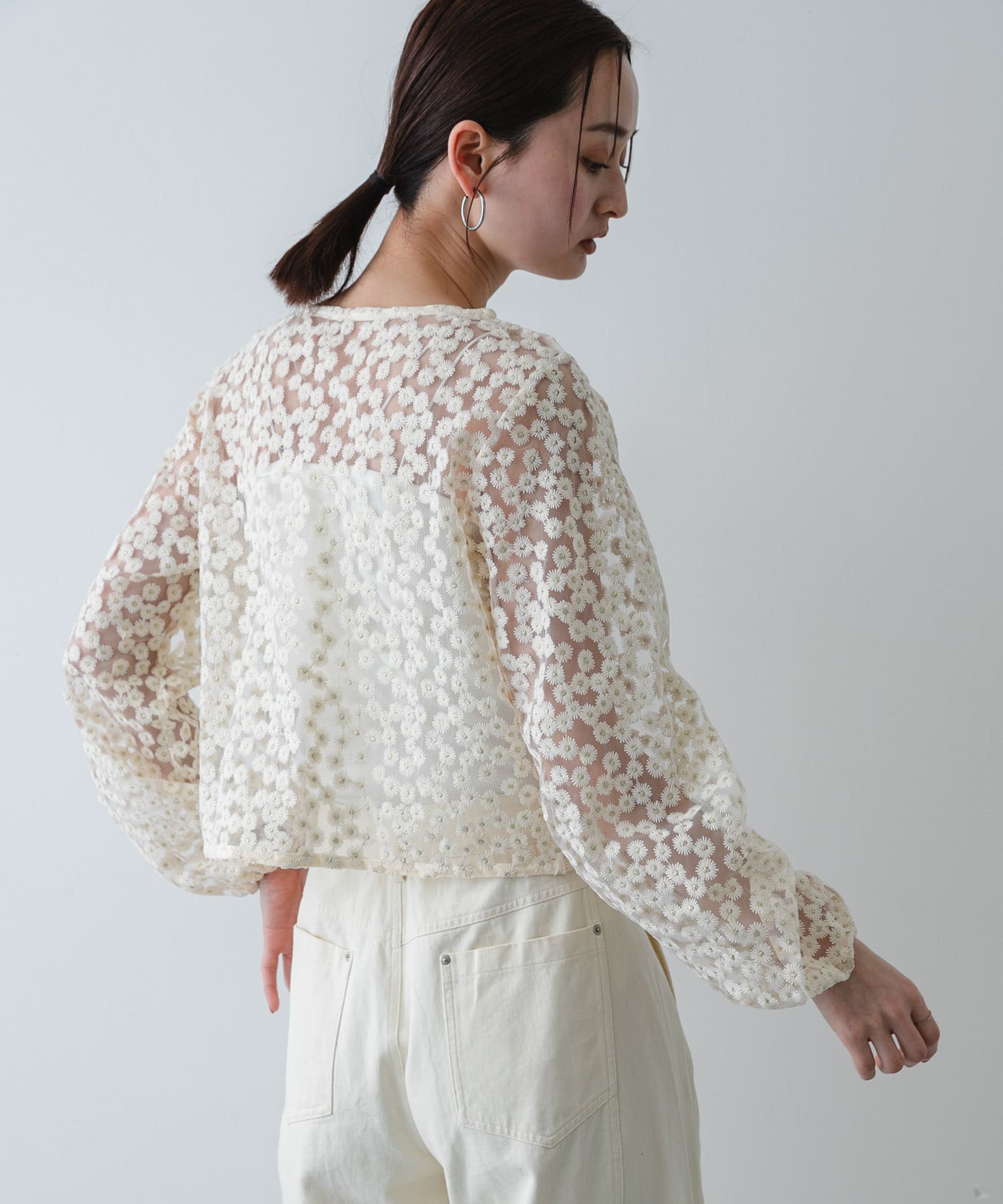 Y.BEIGE