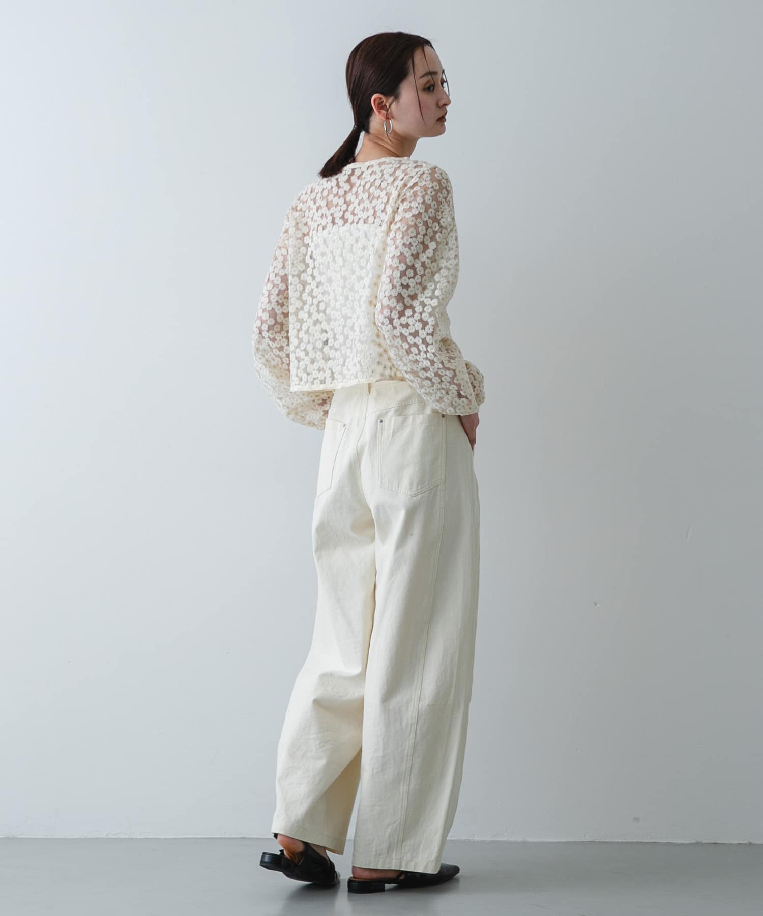 Y.BEIGE