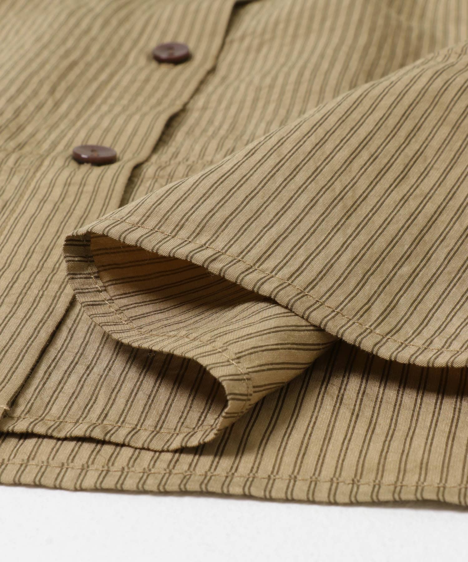 クロップドペプラムシャーリングシャツ BEG×BRN One