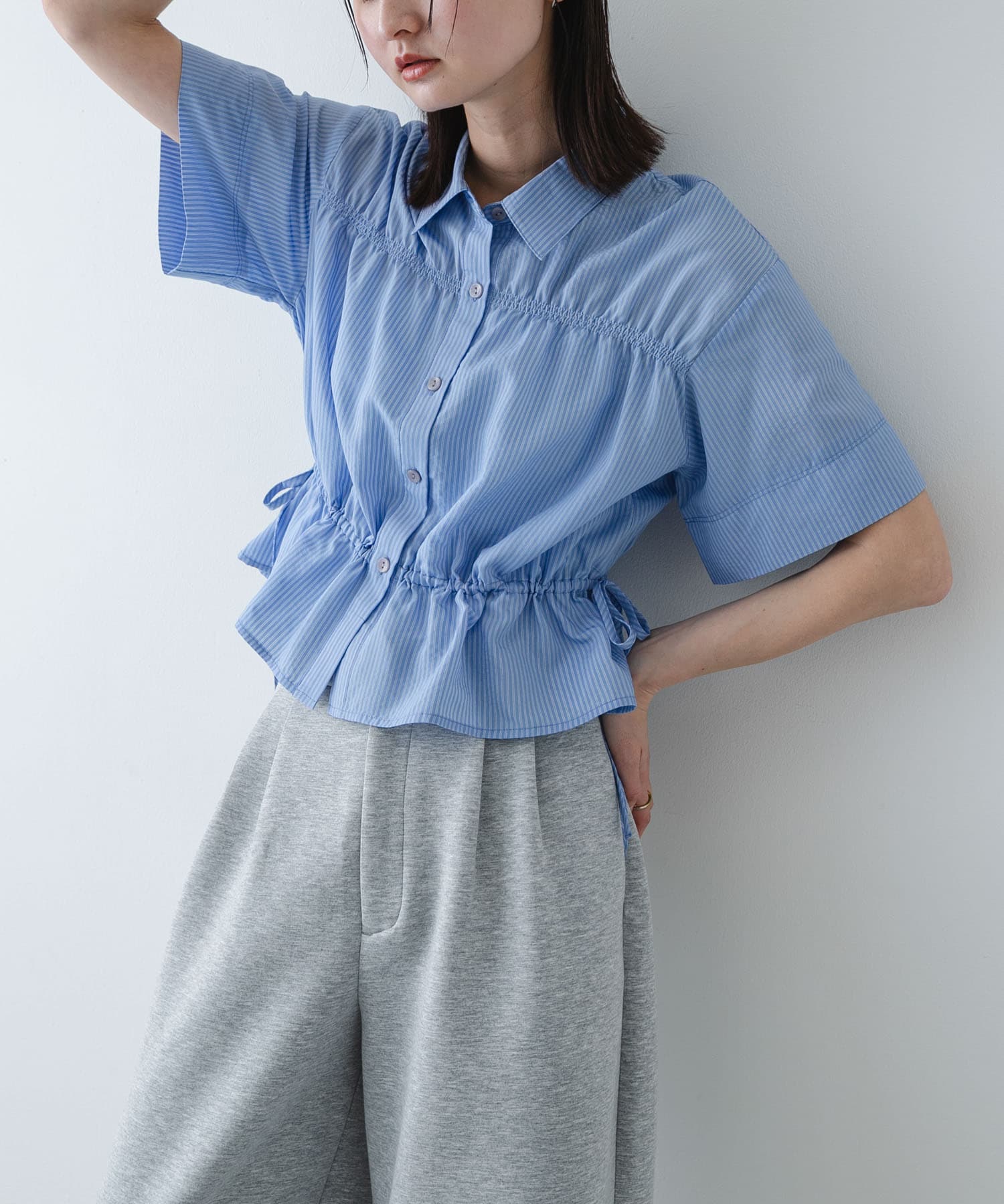 クロップドペプラムシャーリングシャツ