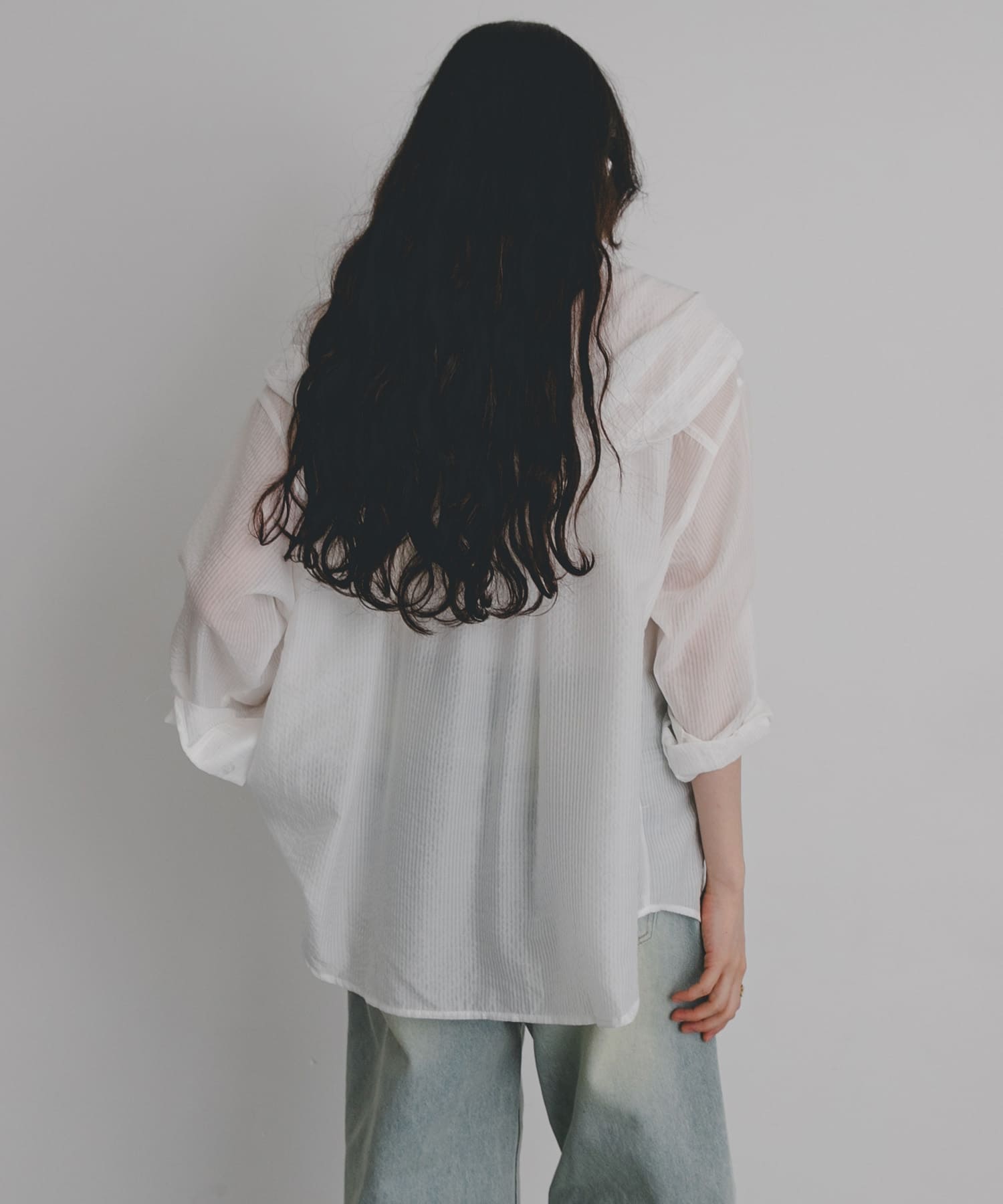 OFF WHITE