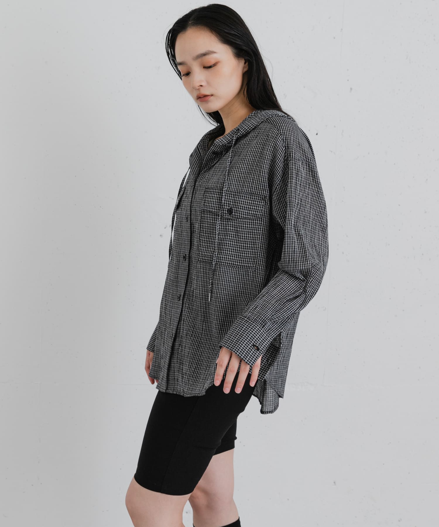 BLK×WHT
