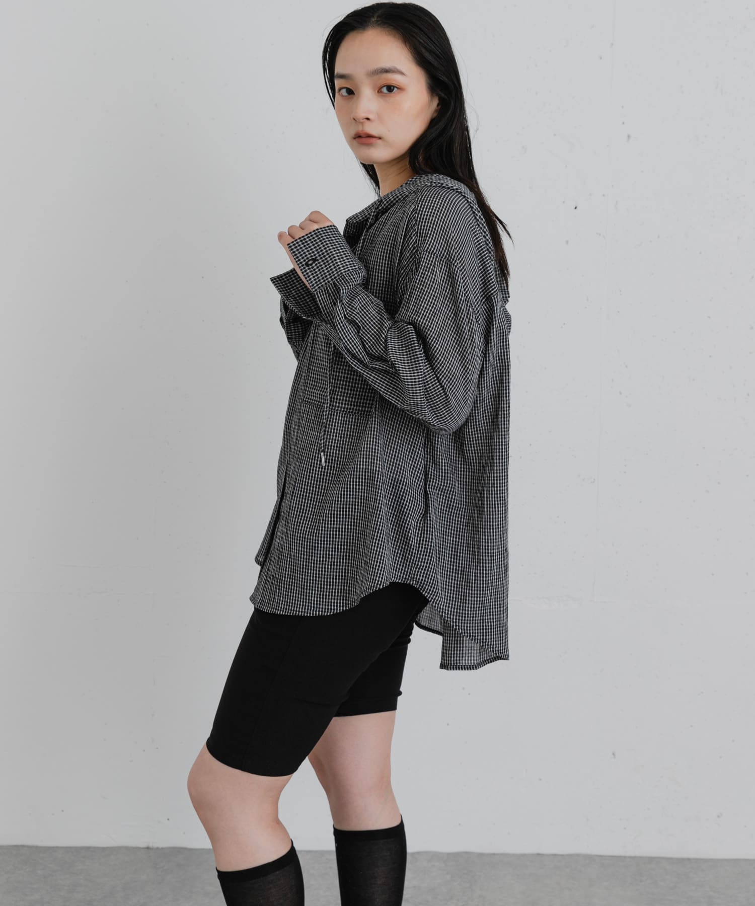 BLK×WHT
