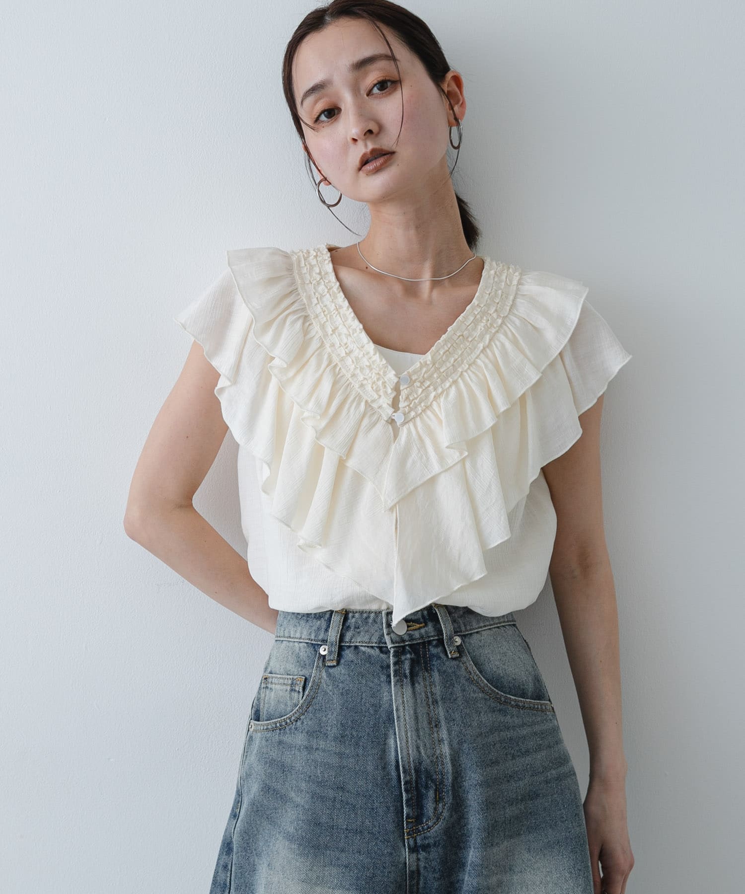 ヨウリュウフリルブラウス