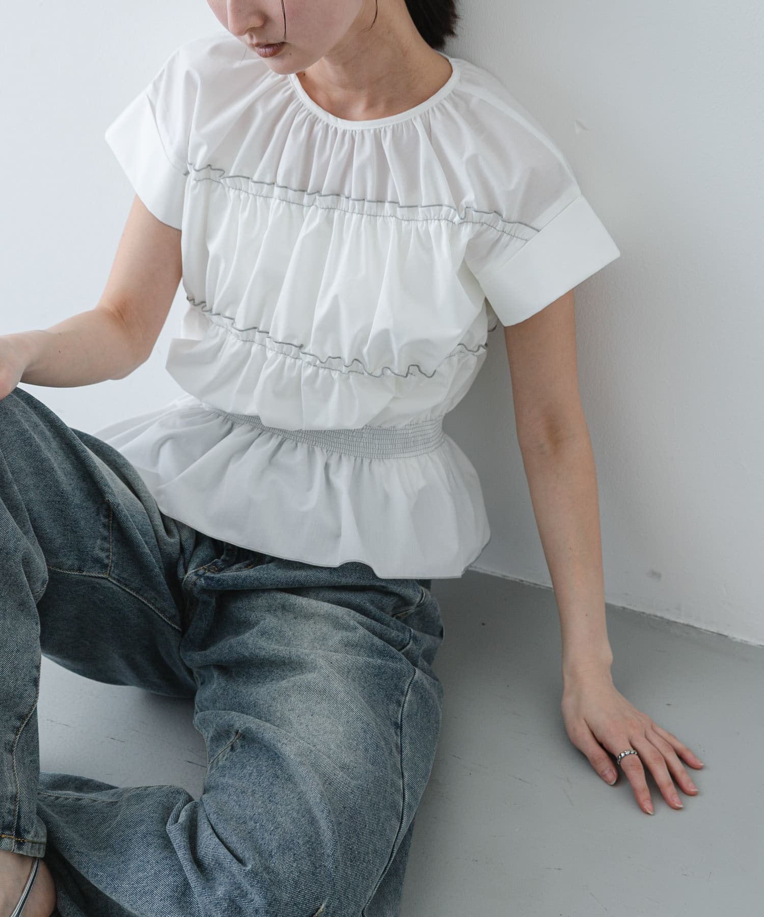 ロールアップシャーリングブラウス