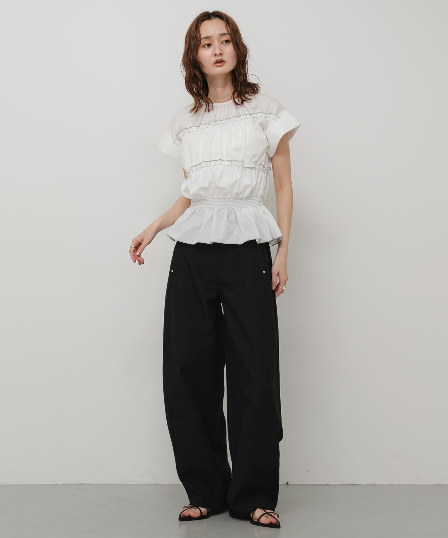 OFF WHITE