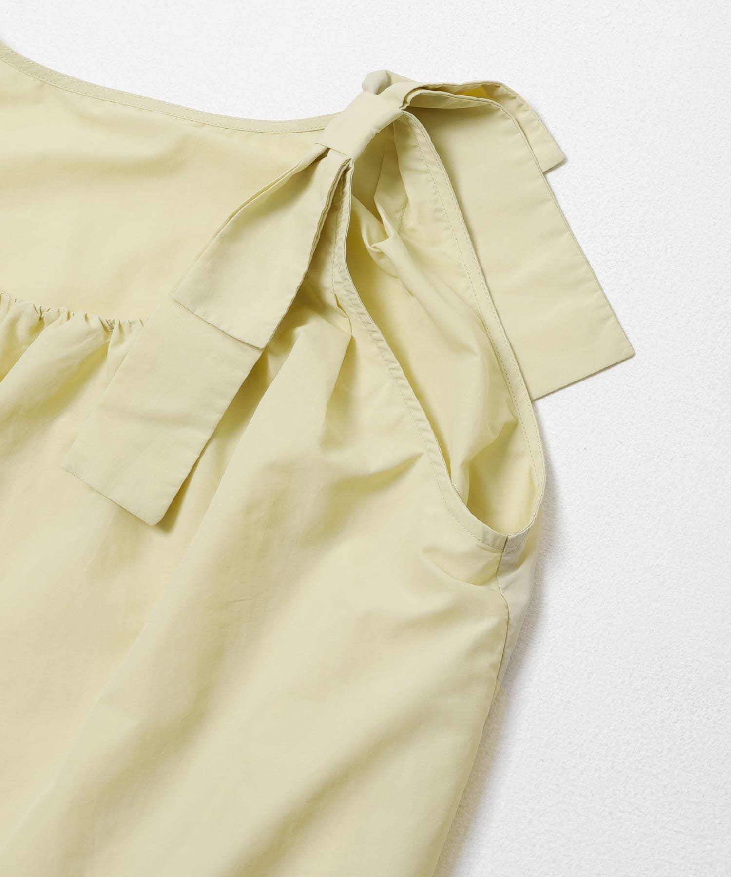 ショルダーリボンブラウス BEIGE One