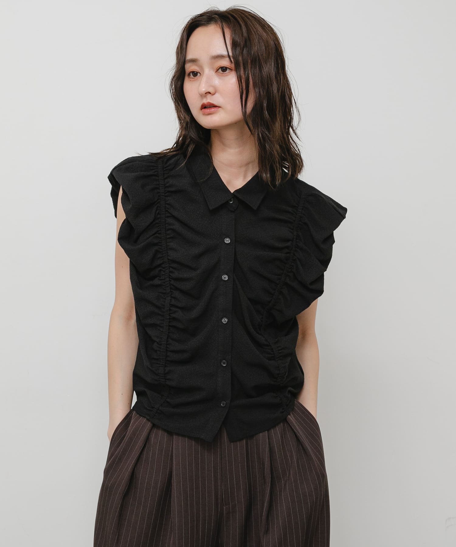 シアーシャーリングパフショルダーブラウス BLACK One