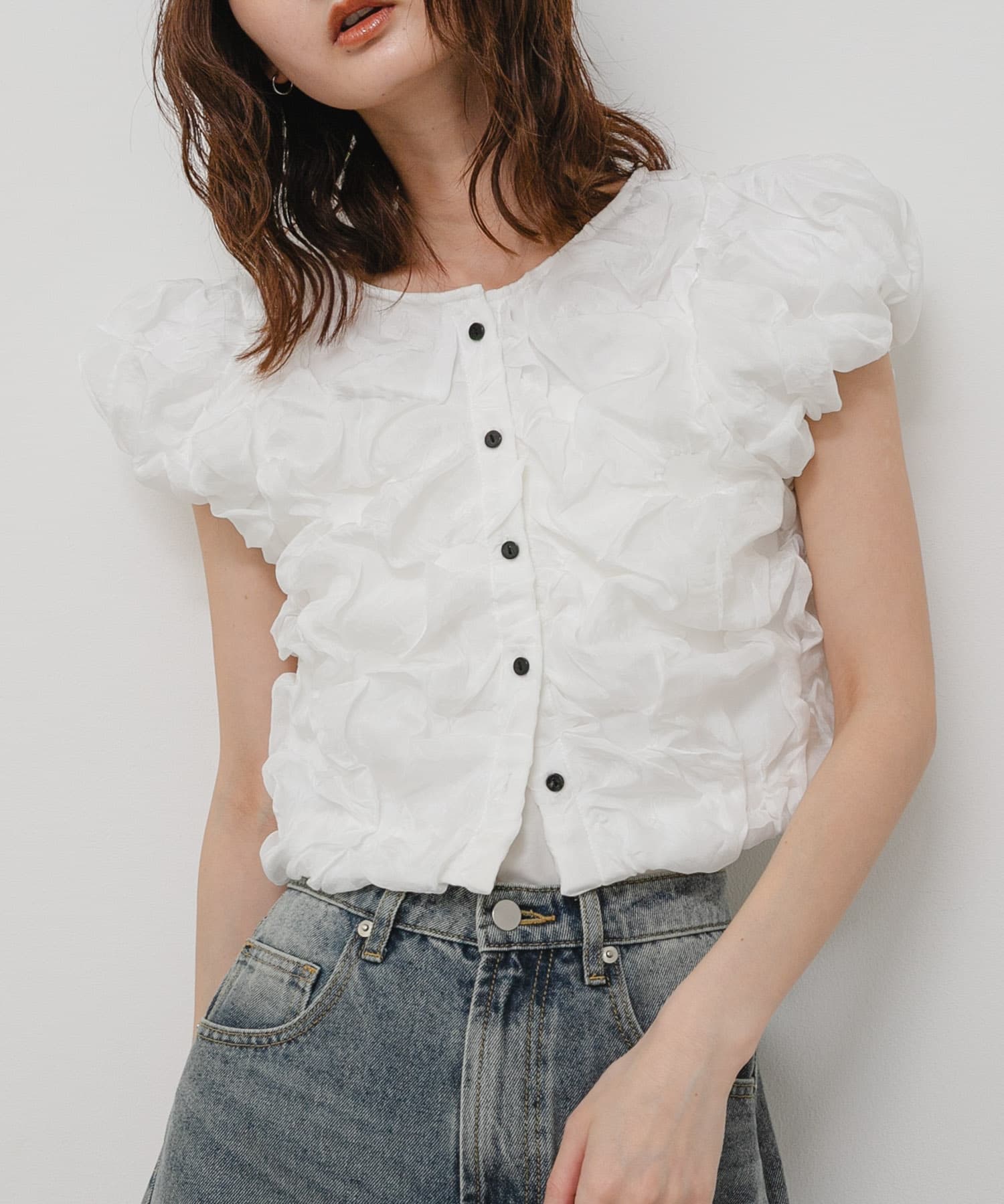 OFF WHITE