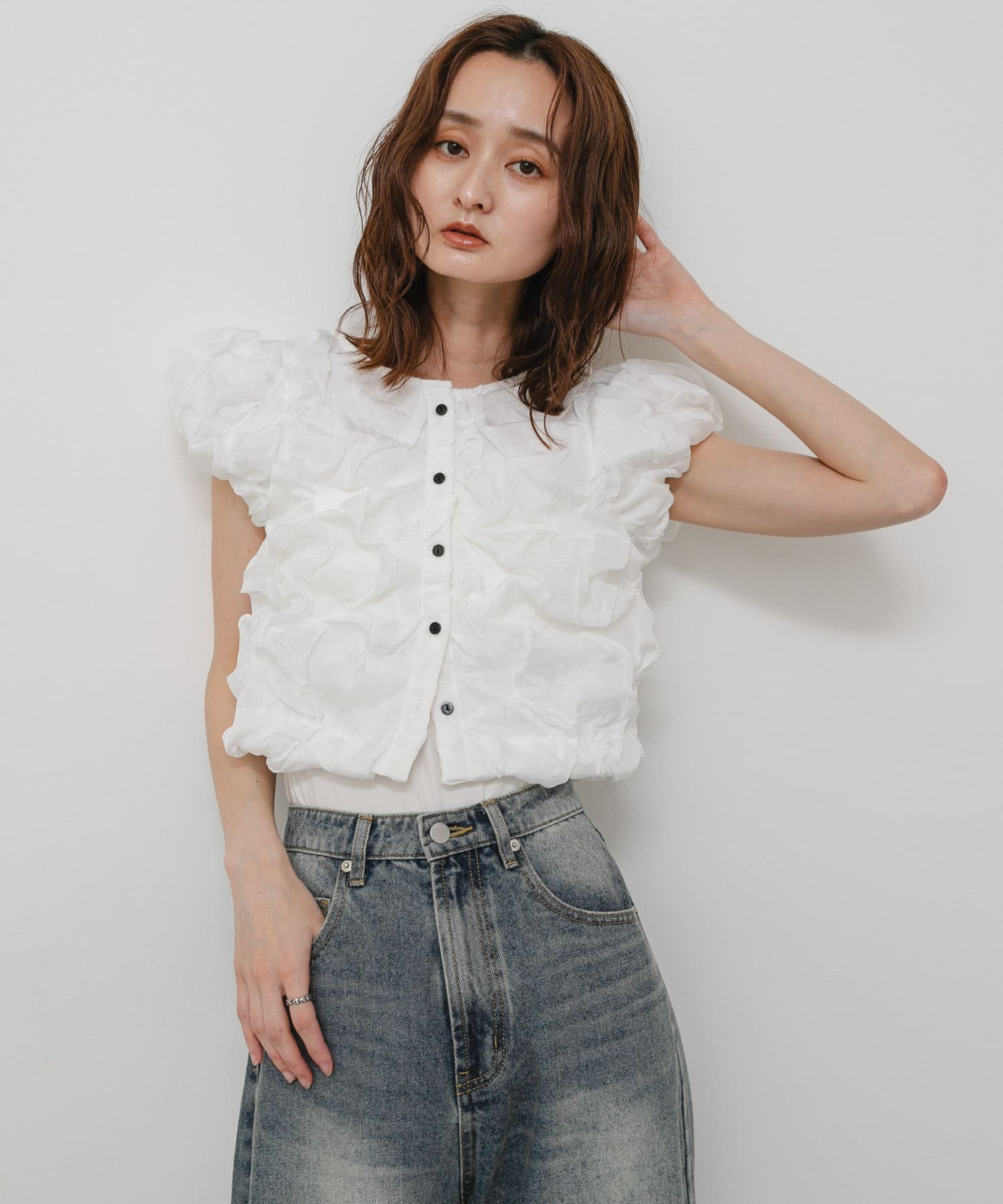 OFF WHITE