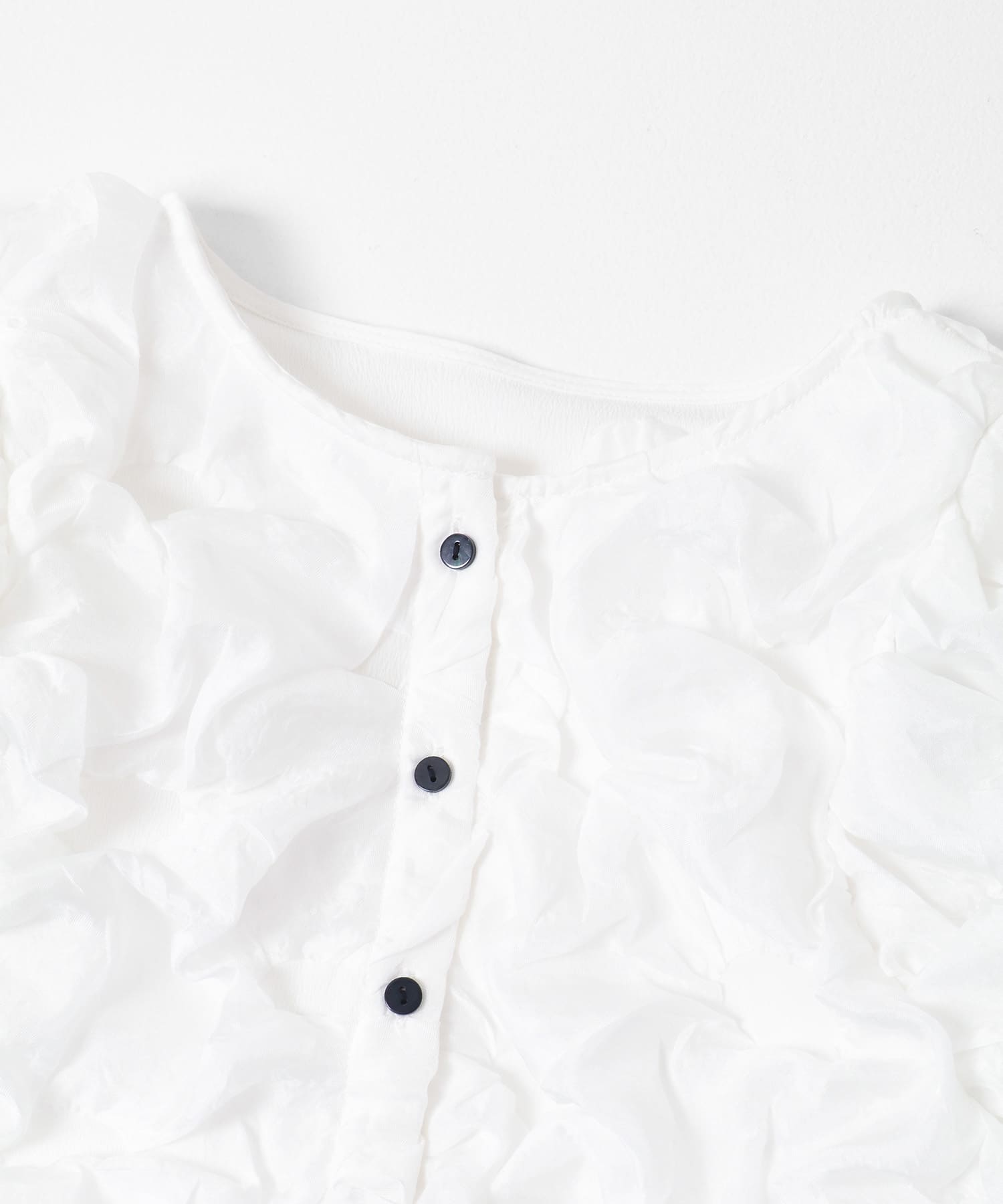 OFF WHITE