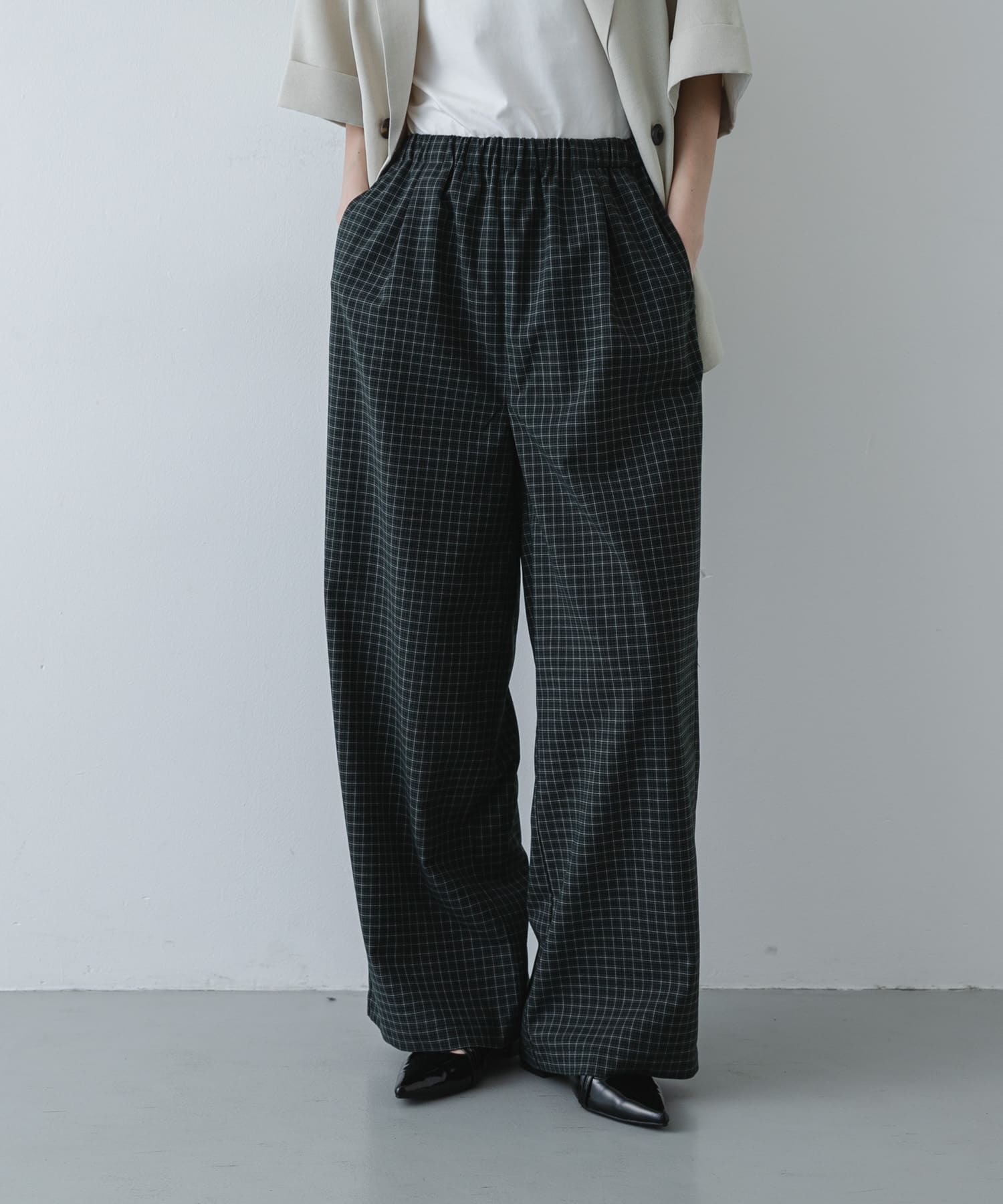 BLK×WHT
