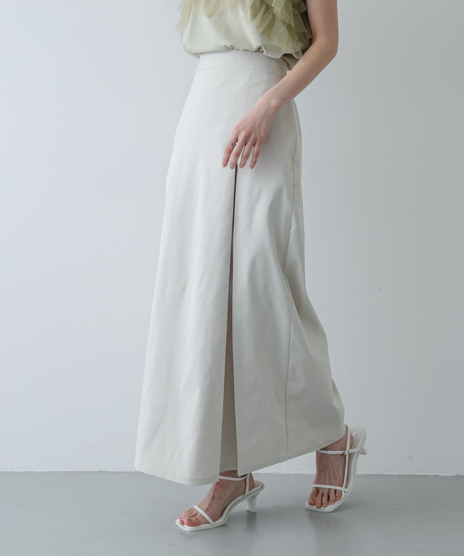 IVORY