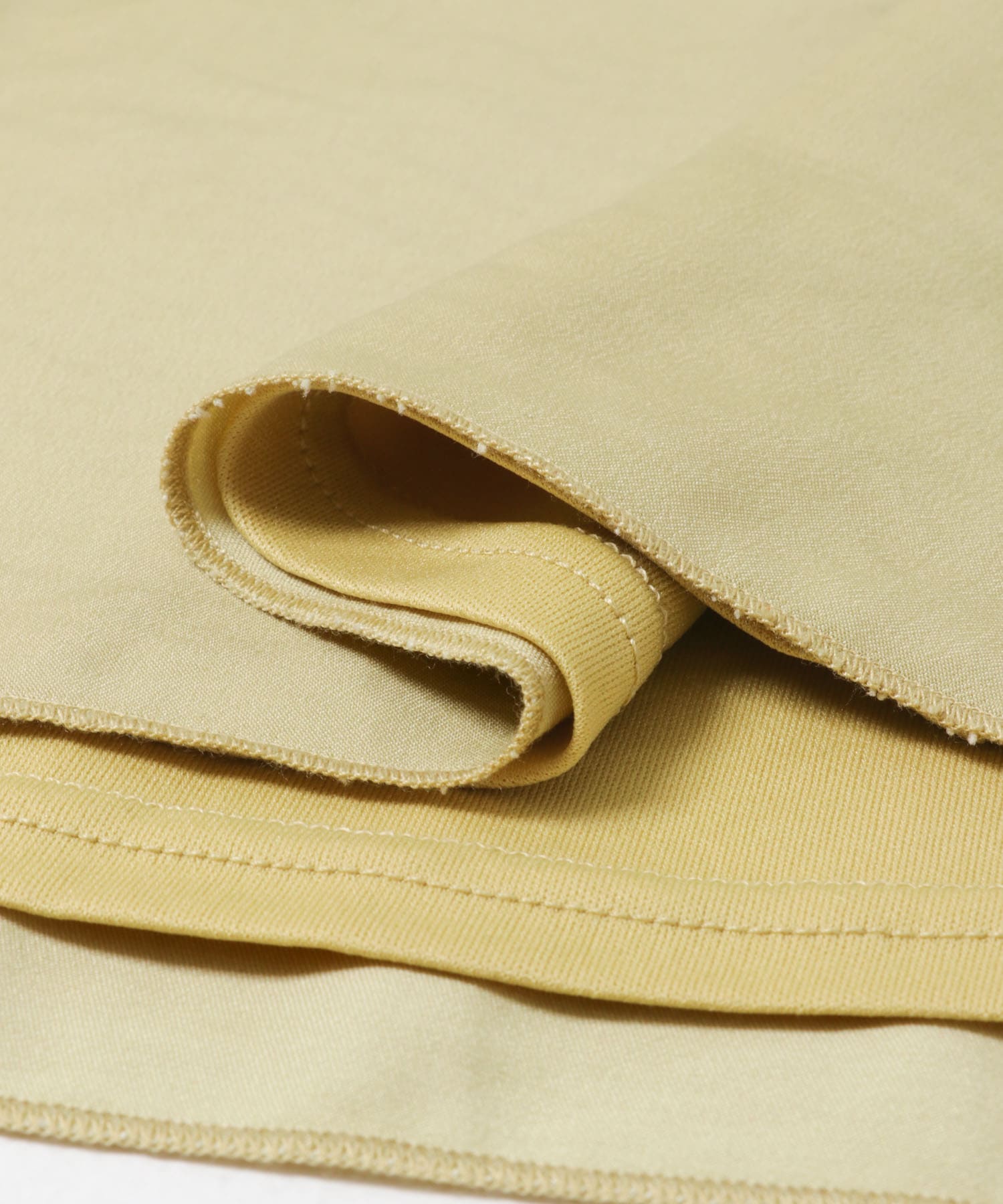 Y.BEIGE