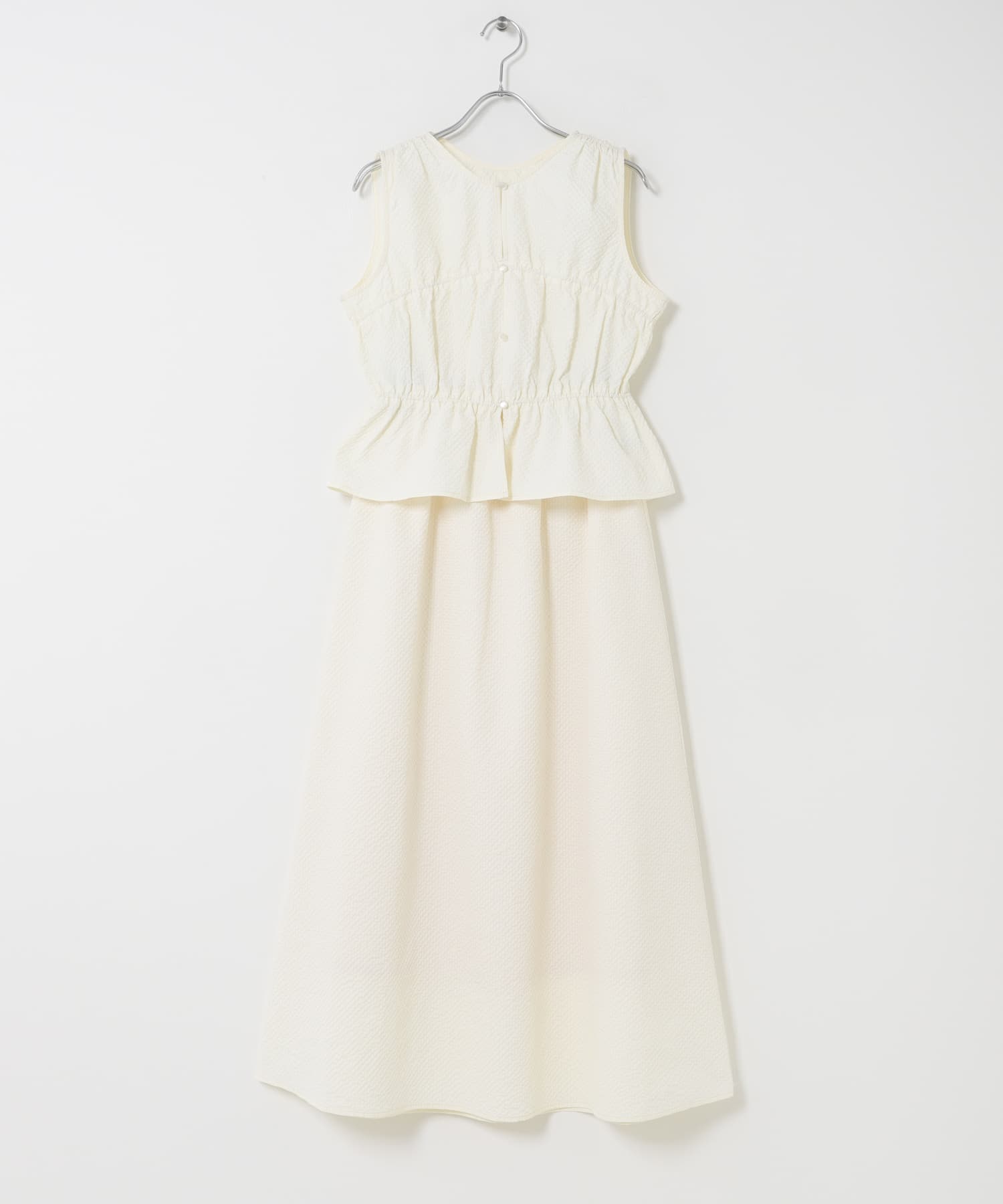 OFF WHITE
