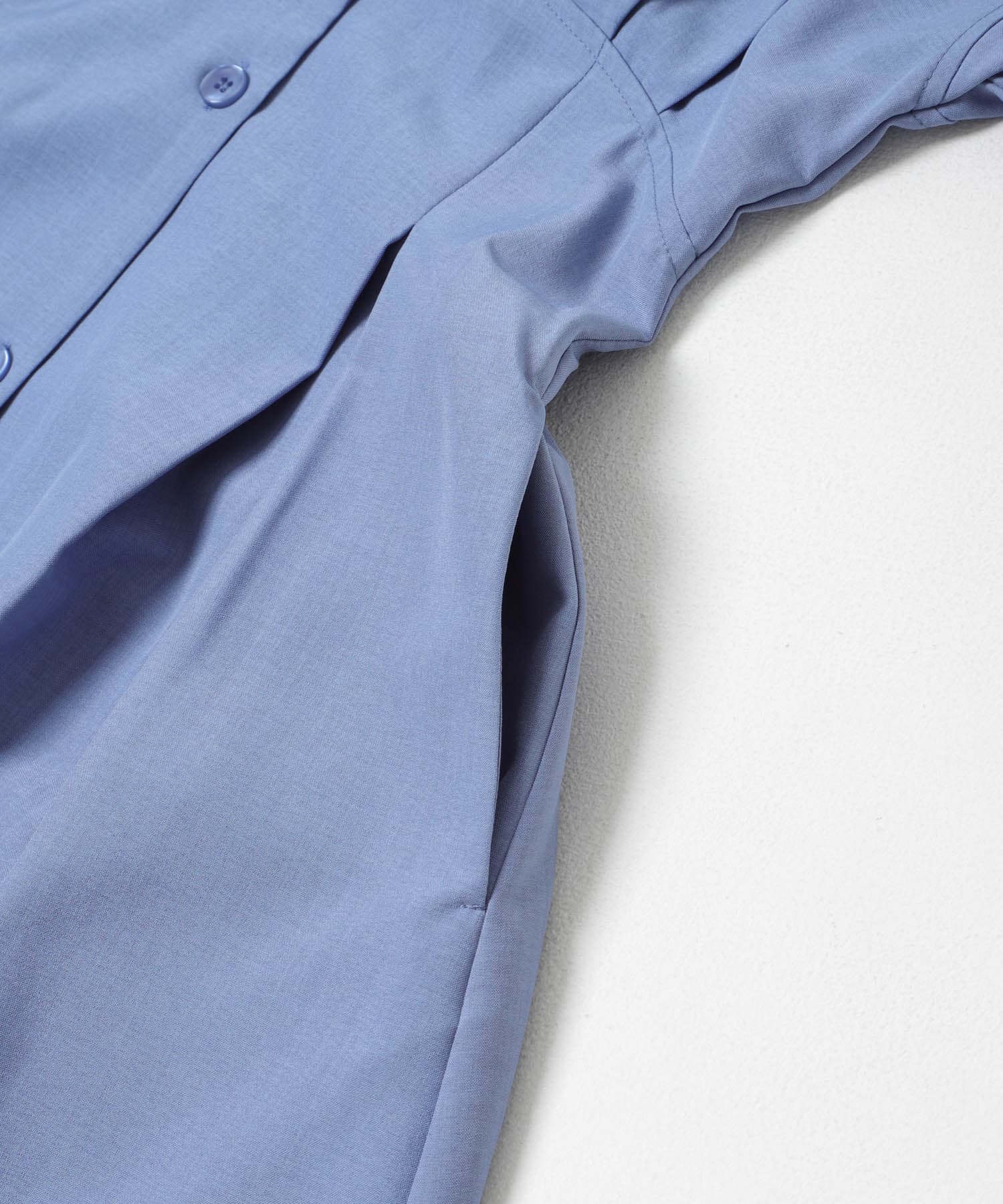 『UR TECH DRYLUXE』リネンライクワンピース L.BLUE COMPACT