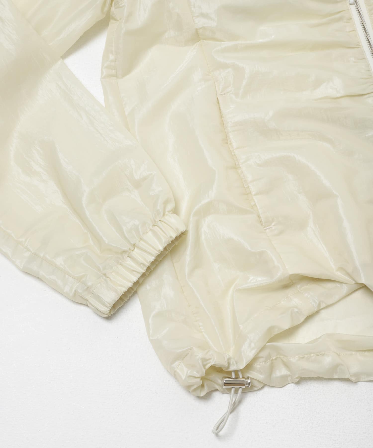 撥水シアーナイロンジップブルゾン IVORY One