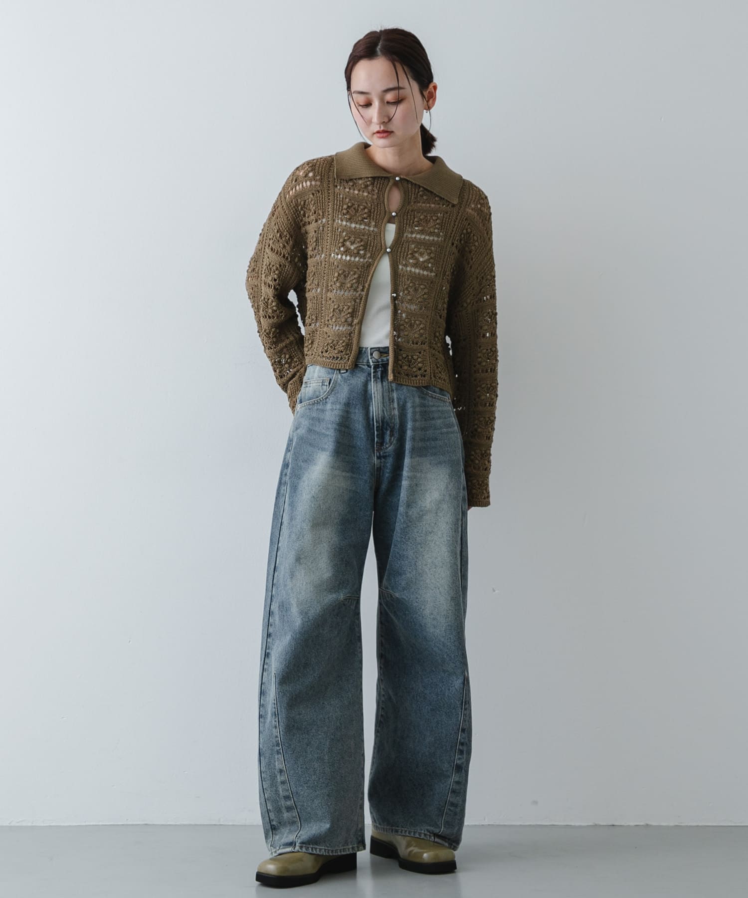 KHAKI