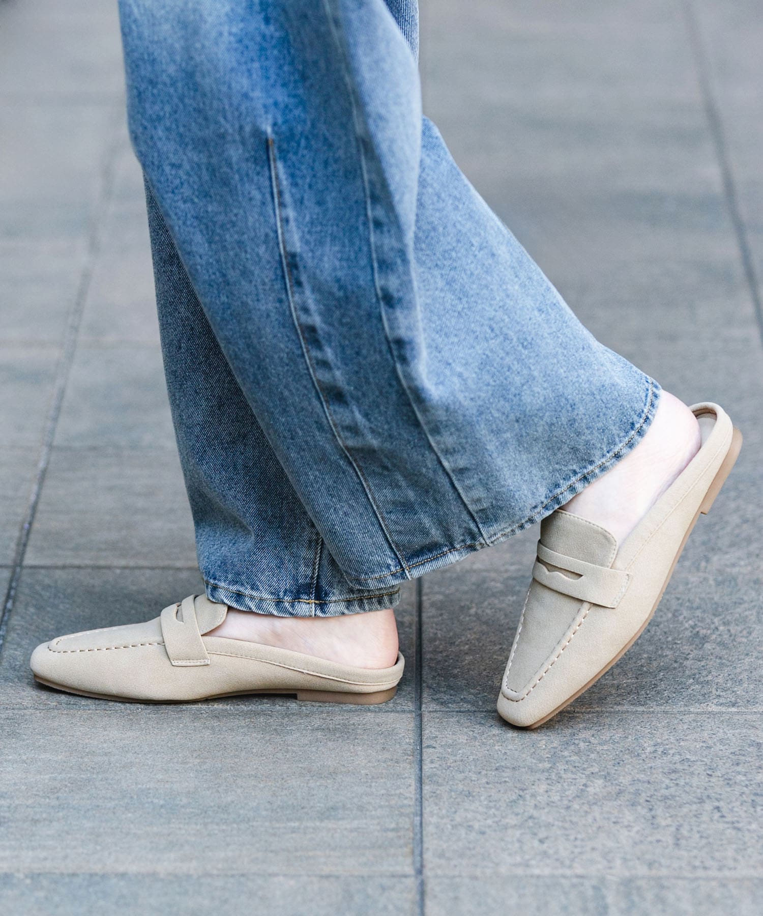 スクエアトゥローファーミュール BEIGE S